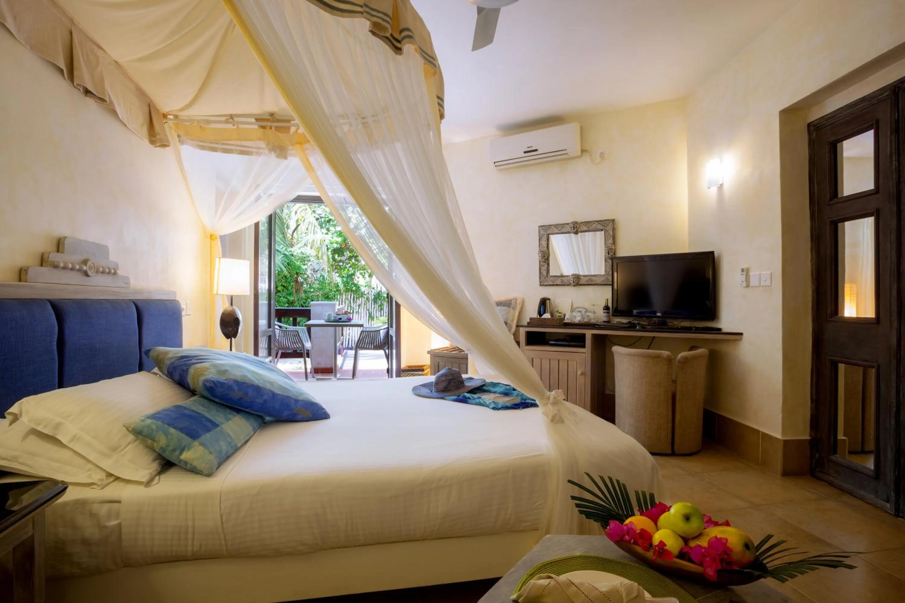 Bedroom, Bed in The Maji Beach Boutique Hotel -Adults Only