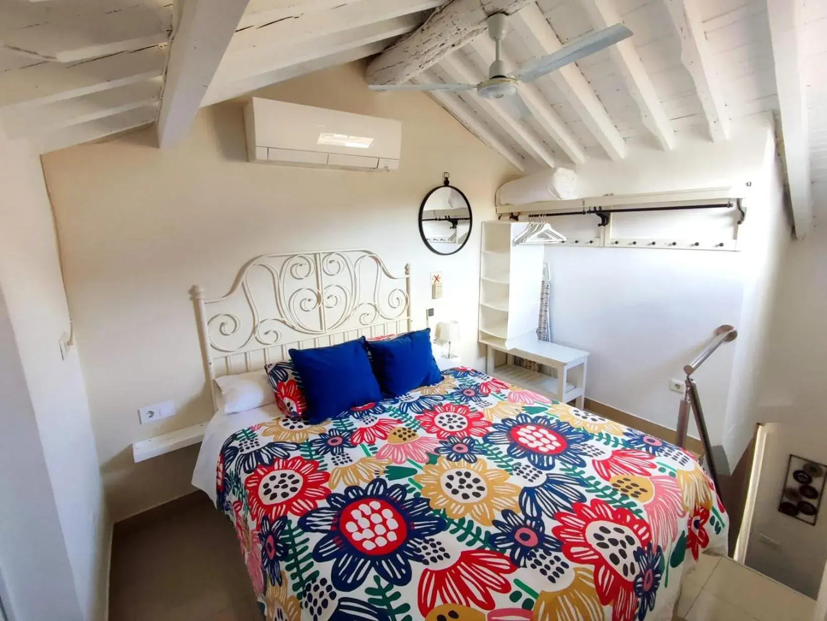 Duplex Studio with shared Terrace in Apartamentos Marques De La Merced Duplex Studio with shared Terrace in Apartamentos Marques De La Merced