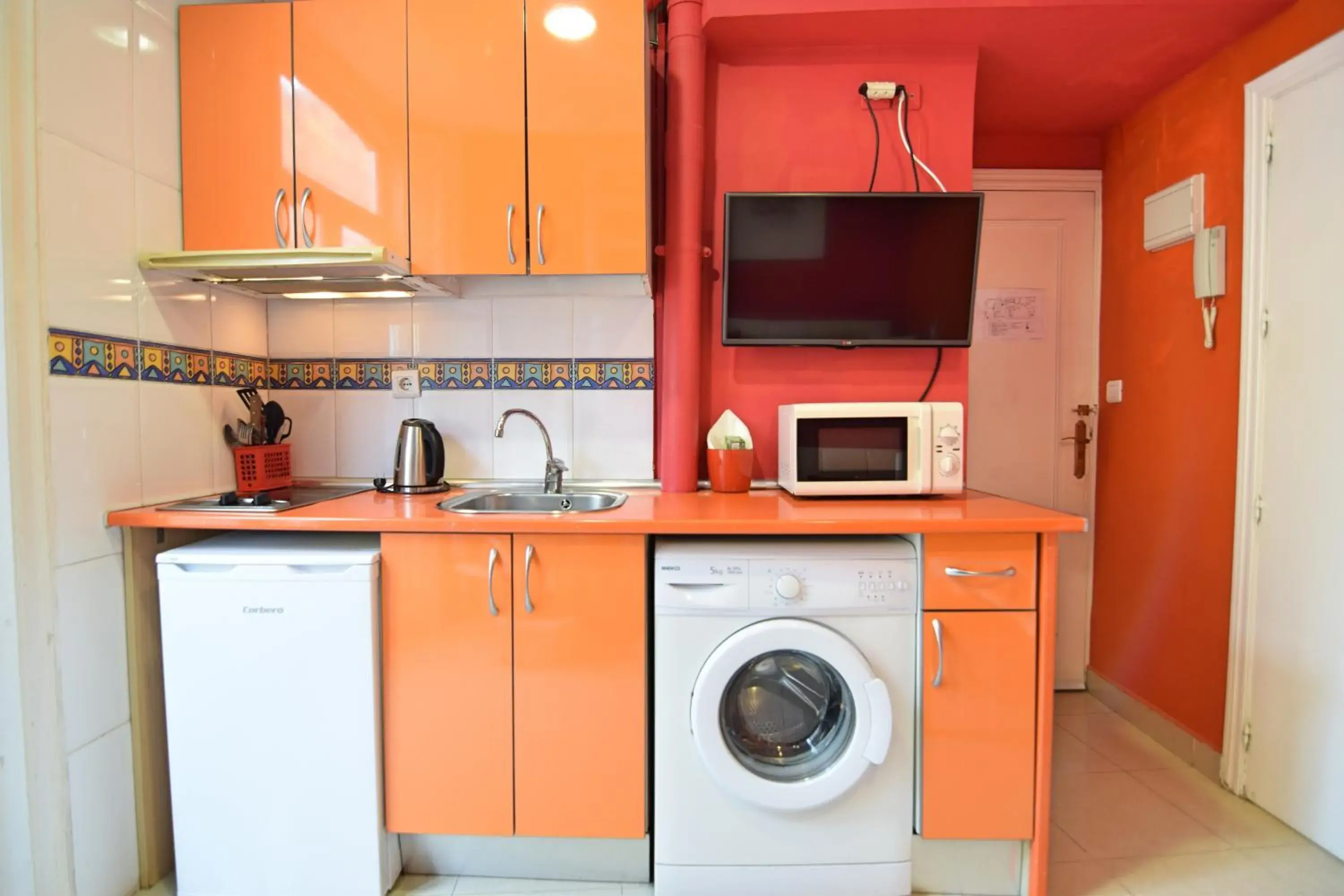 Duplex Apartment with Terrace and Balcony in Apartamentos Marques De La Merced Duplex Apartment with Terrace and Balcony in Apartamentos Marques De La Merced