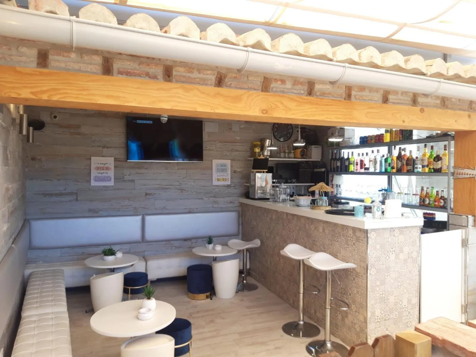 Lounge or bar in Apartamentos Marques De La Merced