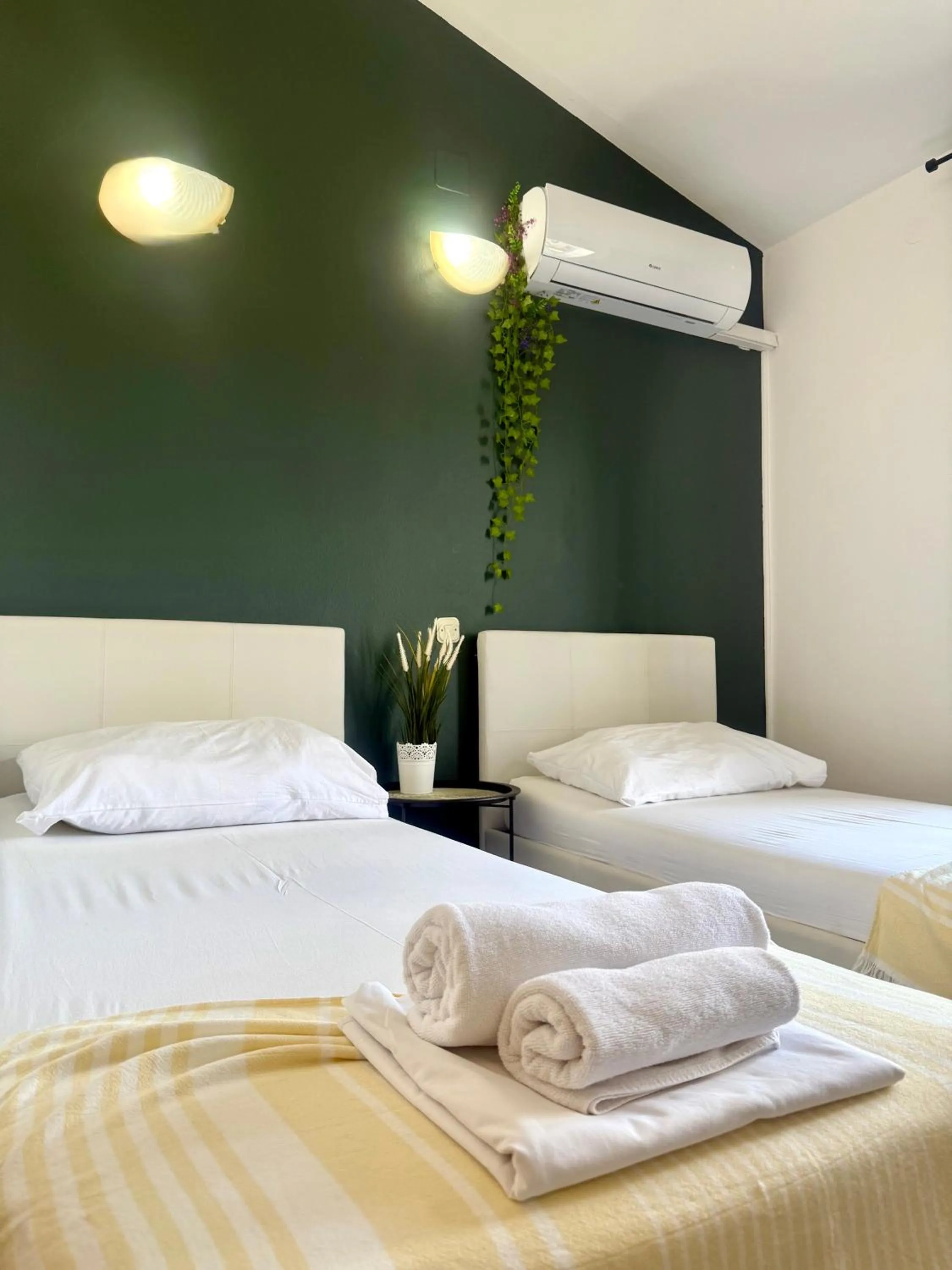 Apartments Ana & Ita