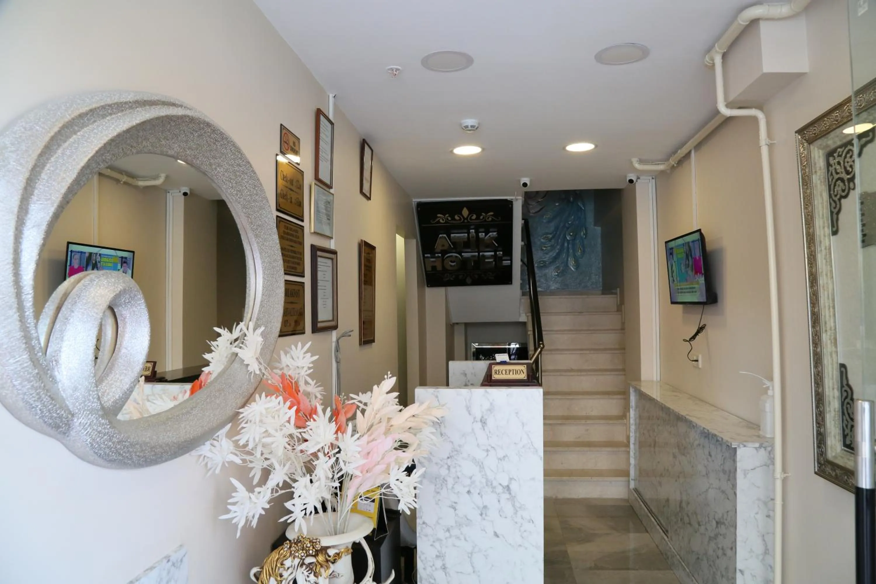 Lobby or reception in ATİK HOTEL