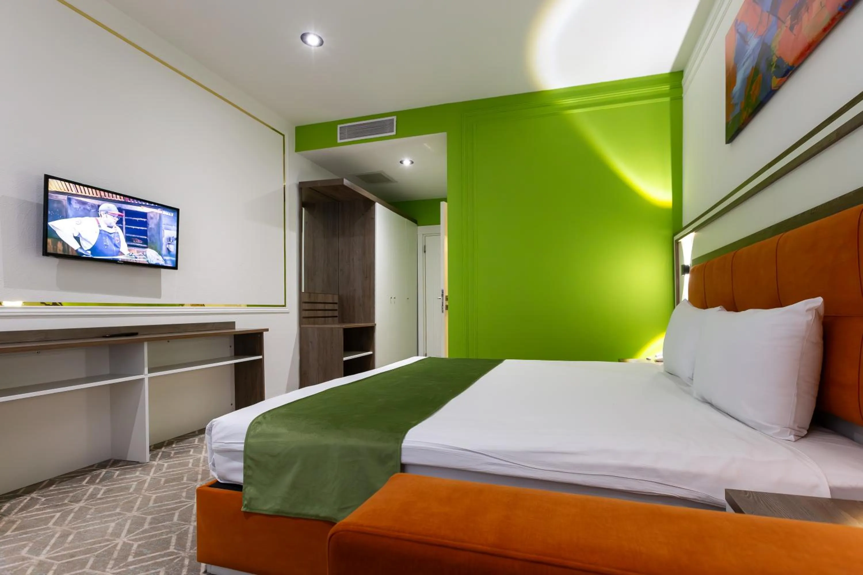 Bed in ALBA HOTEL & SPA