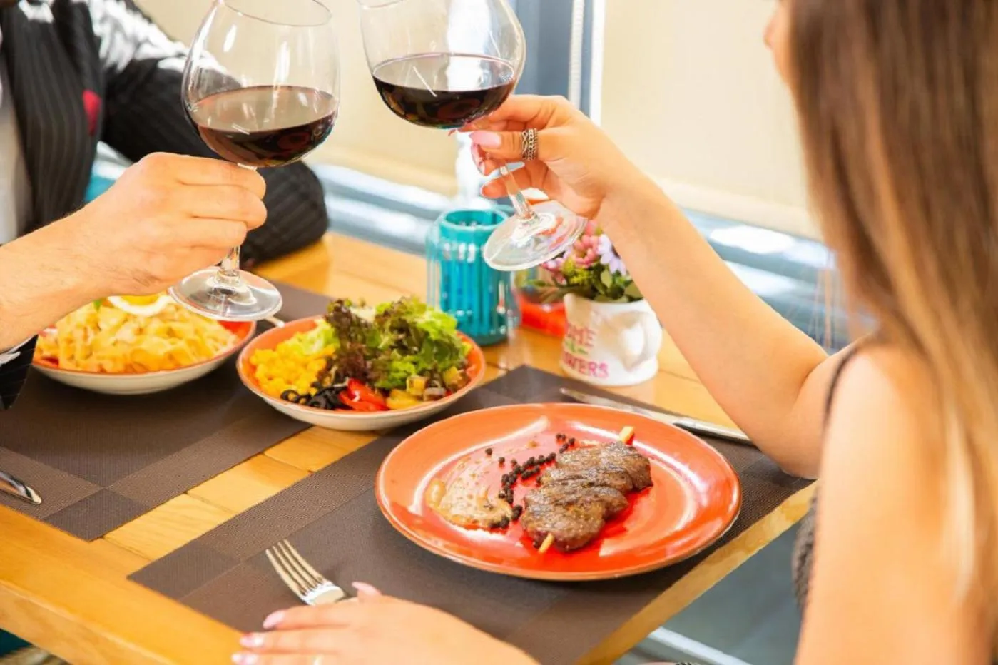 Food and drinks in ALBA HOTEL & SPA