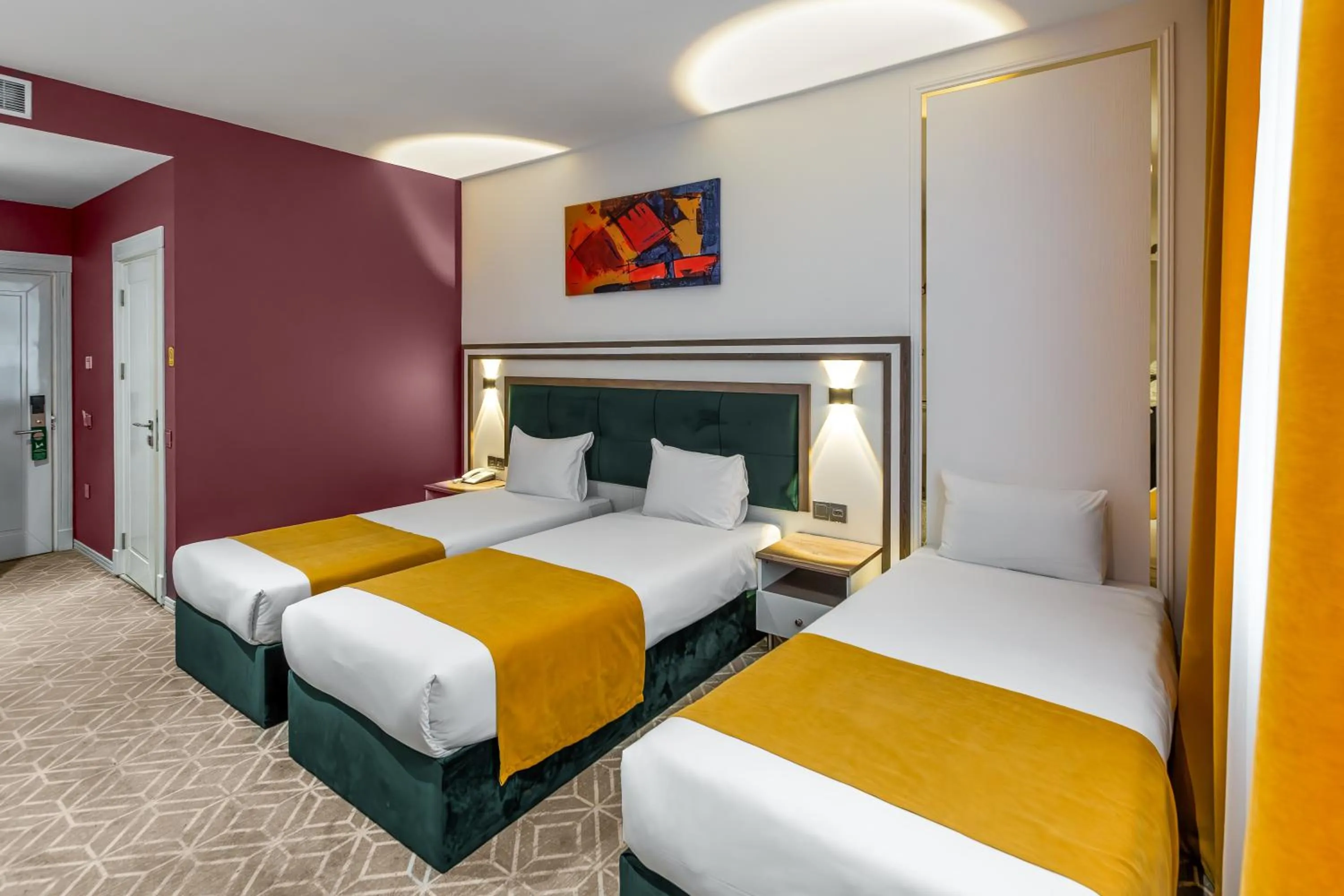 Bed in ALBA HOTEL & SPA