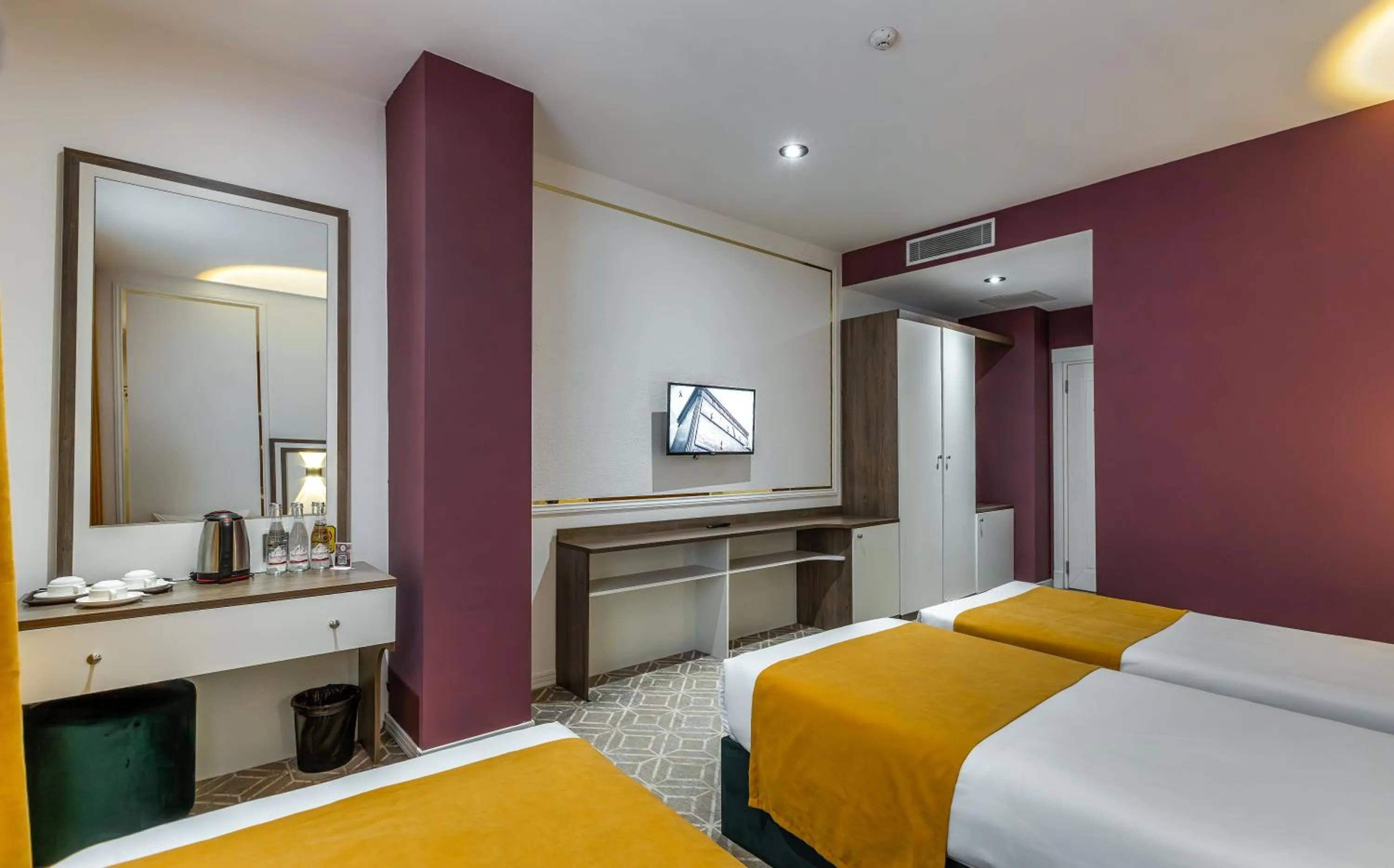 Bed in ALBA HOTEL & SPA