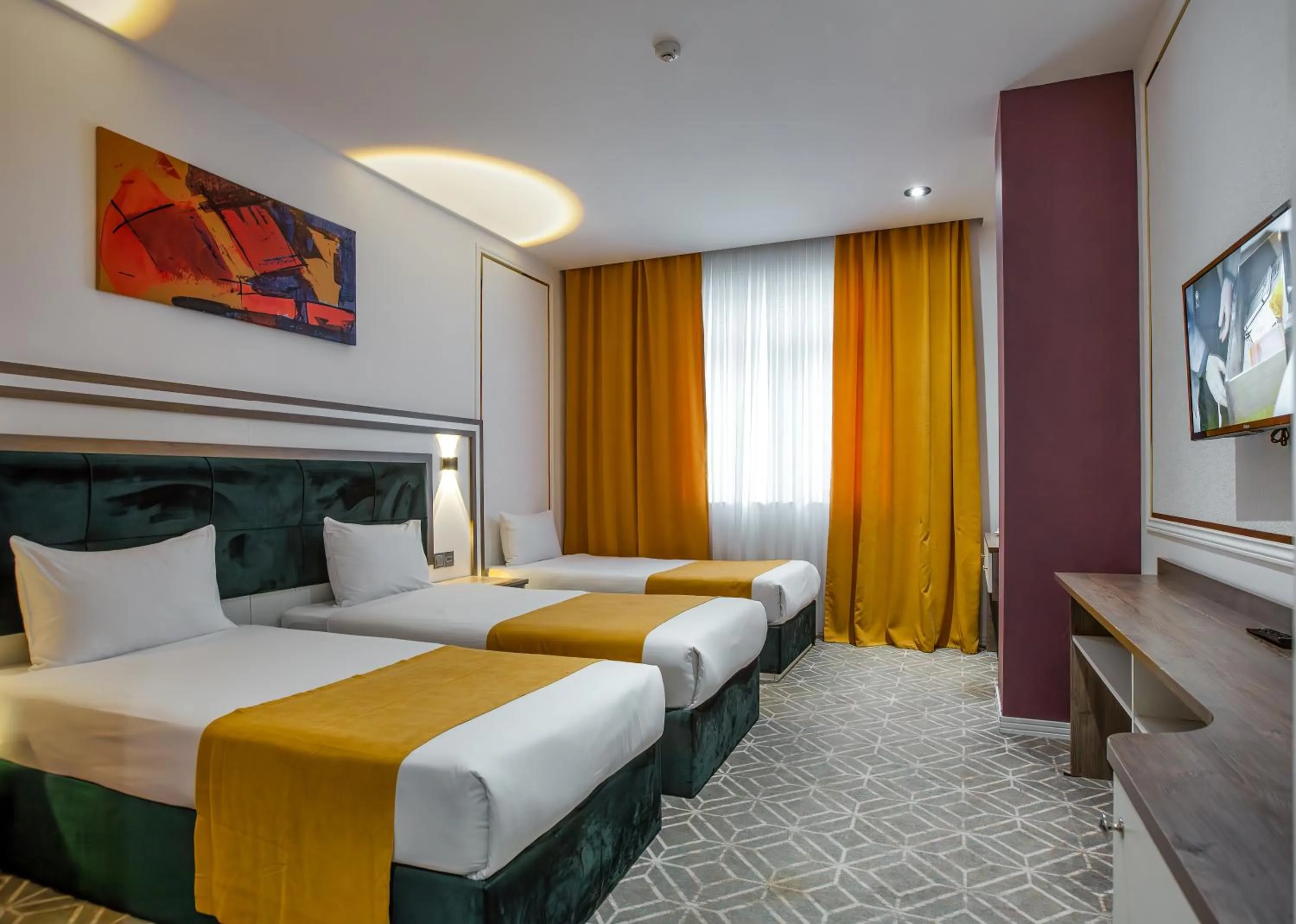 Bed in ALBA HOTEL & SPA