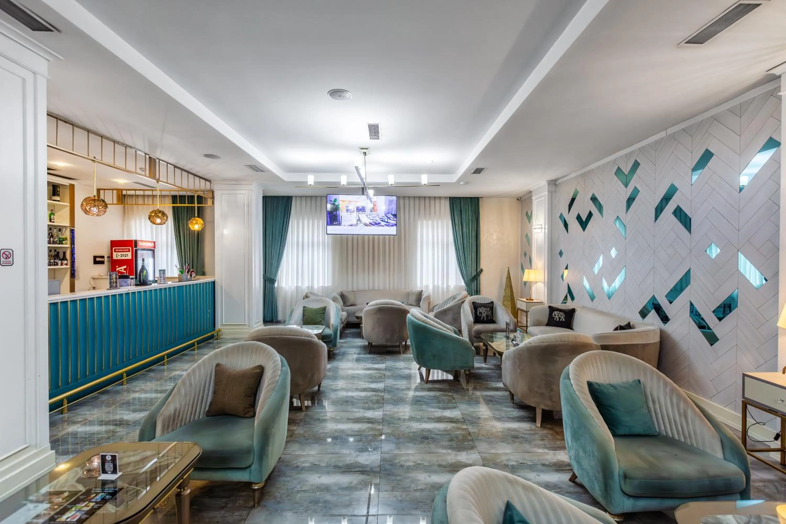 TV and multimedia in ALBA HOTEL & SPA