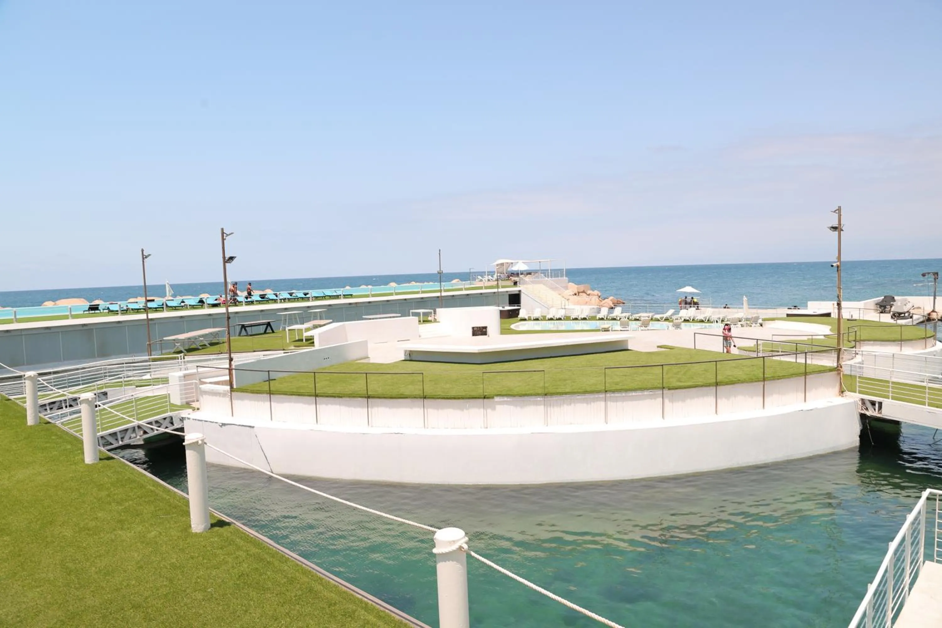 Riviera Hotel and Beach Lounge, Beirut