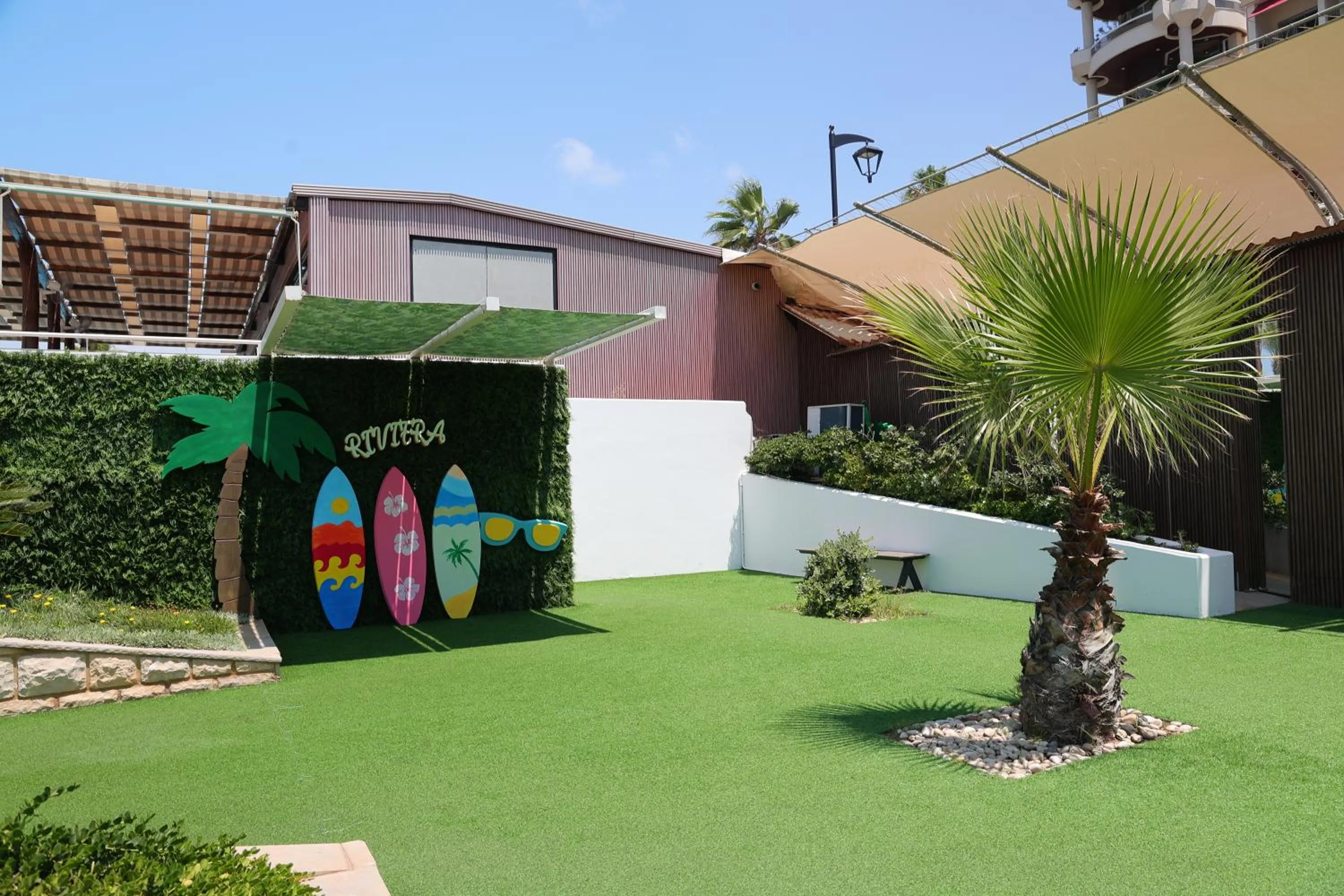 Riviera Hotel and Beach Lounge, Beirut