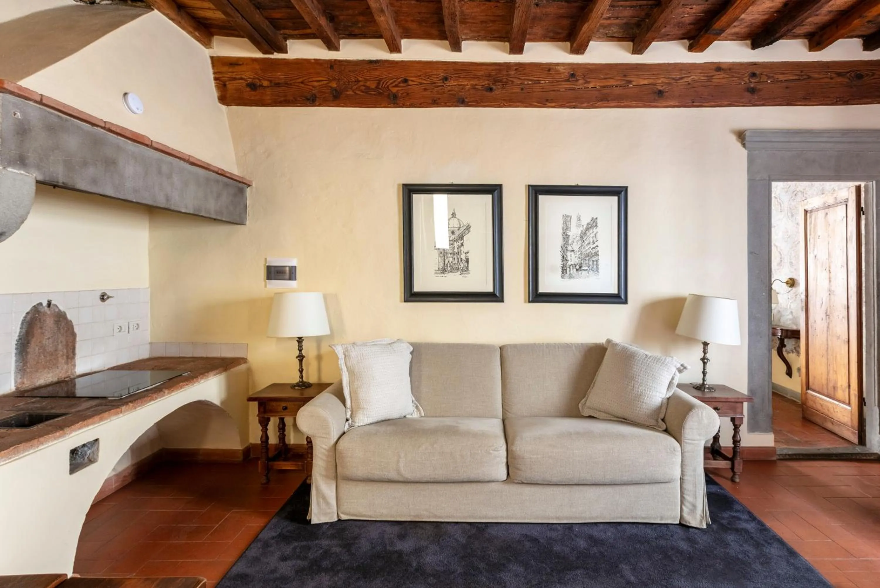 Living room in Numa Florence Palazzo Belfiore