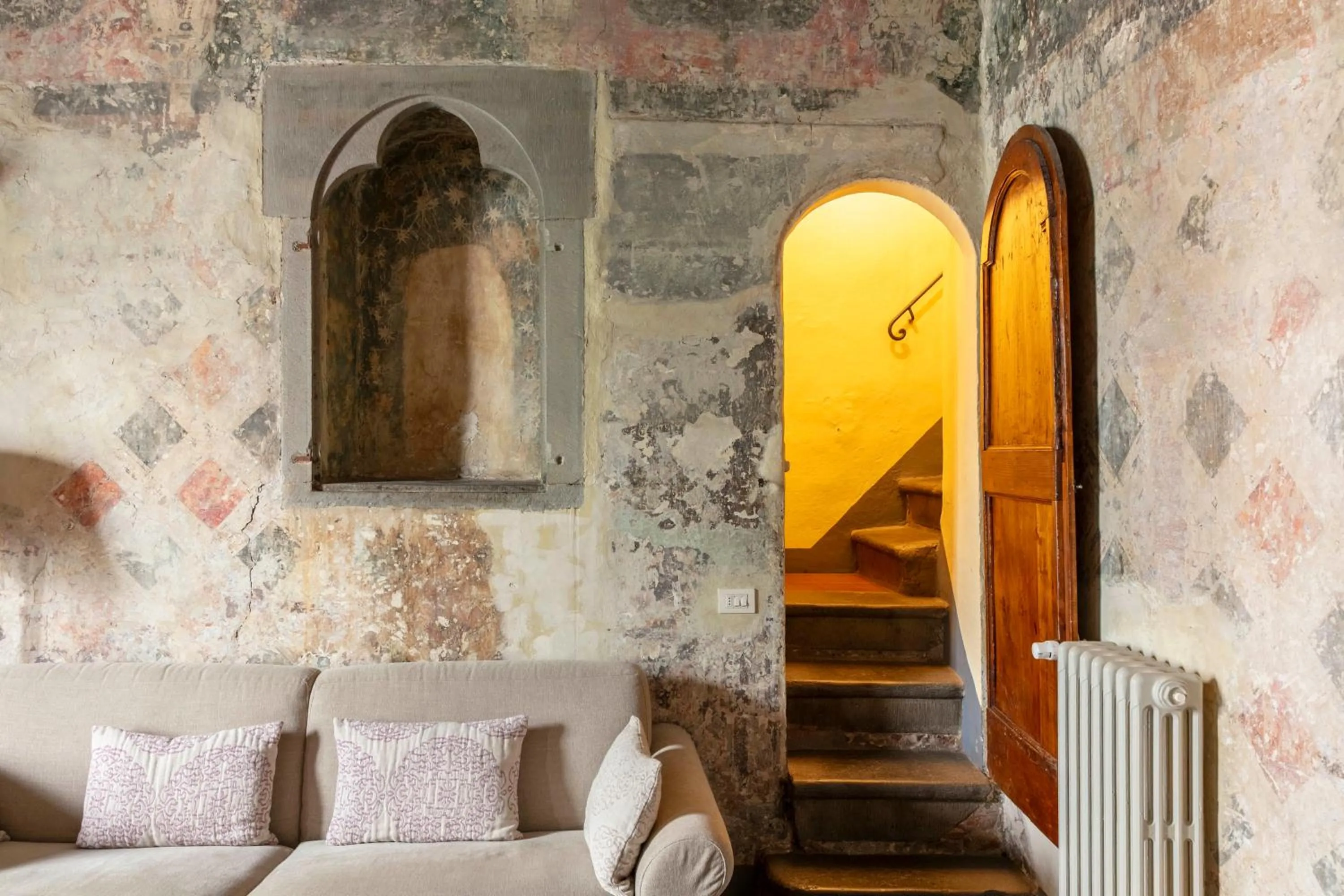 Living room in Numa Florence Palazzo Belfiore