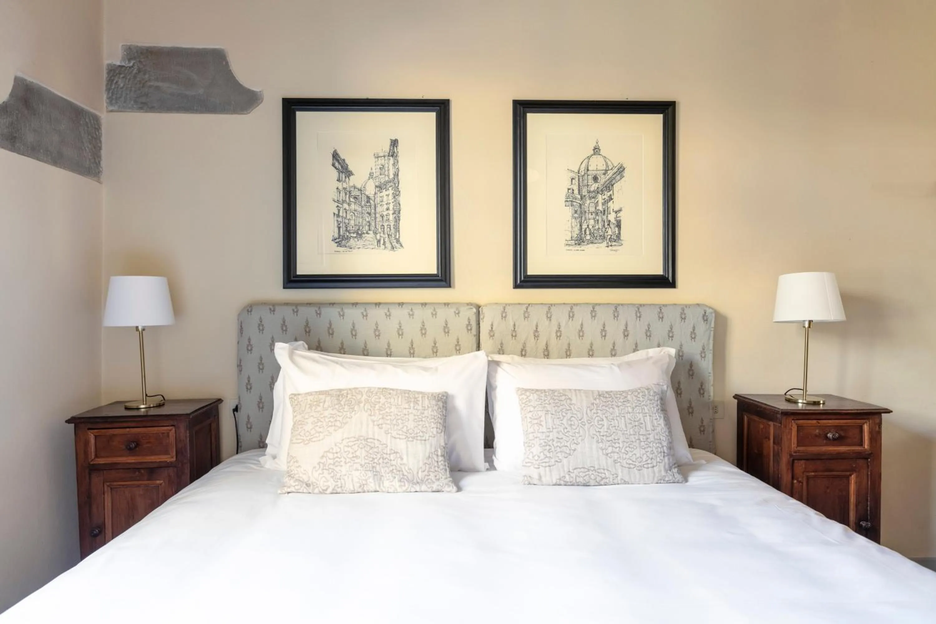 Bed in Numa Florence Palazzo Belfiore