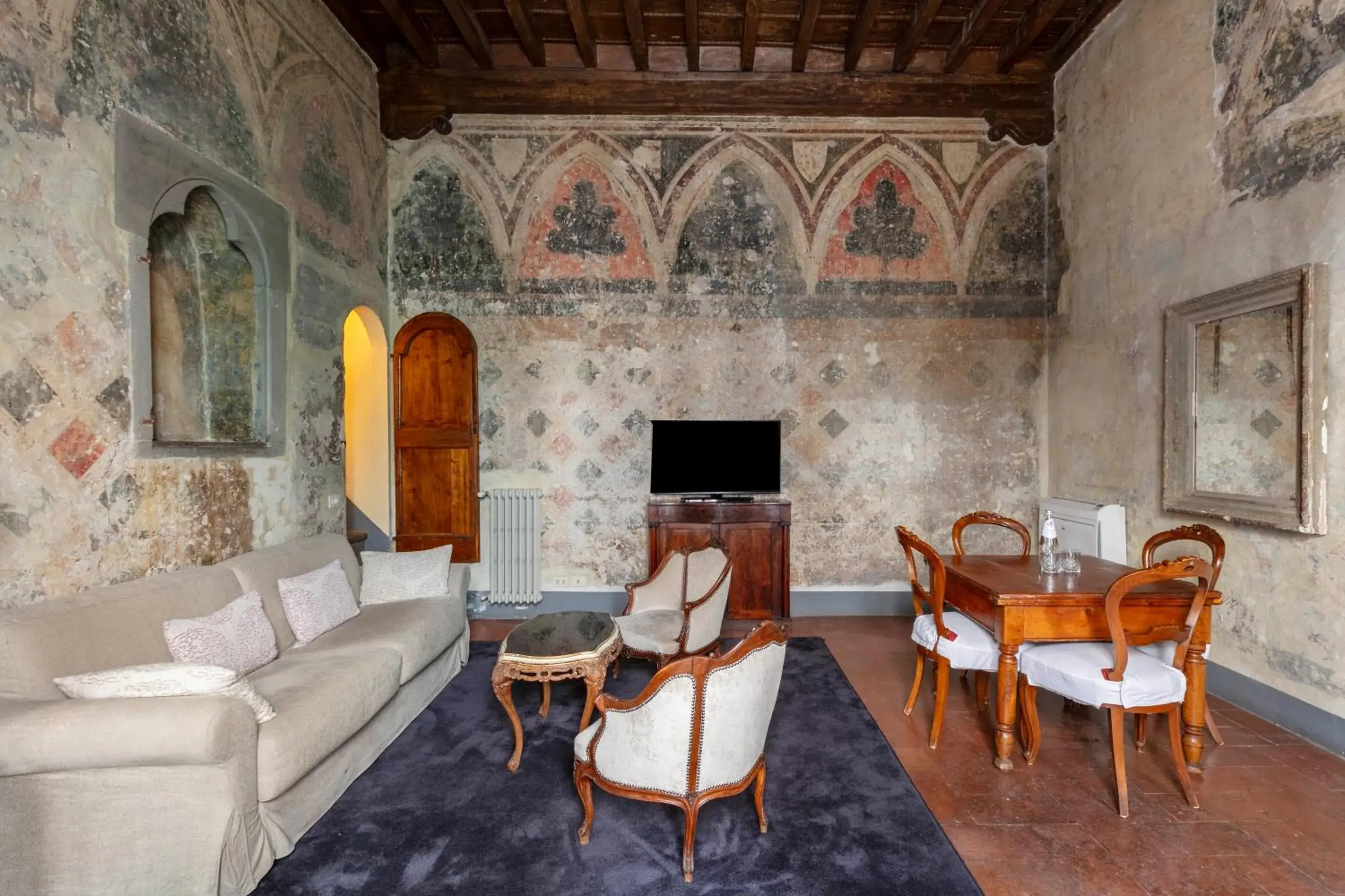 Large 2 Bedroom Apartment with Sofa Bed - Duplex in Numa Florence Palazzo Belfiore Large 2 Bedroom Apartment with Sofa Bed - Duplex in Numa Florence Palazzo Belfiore