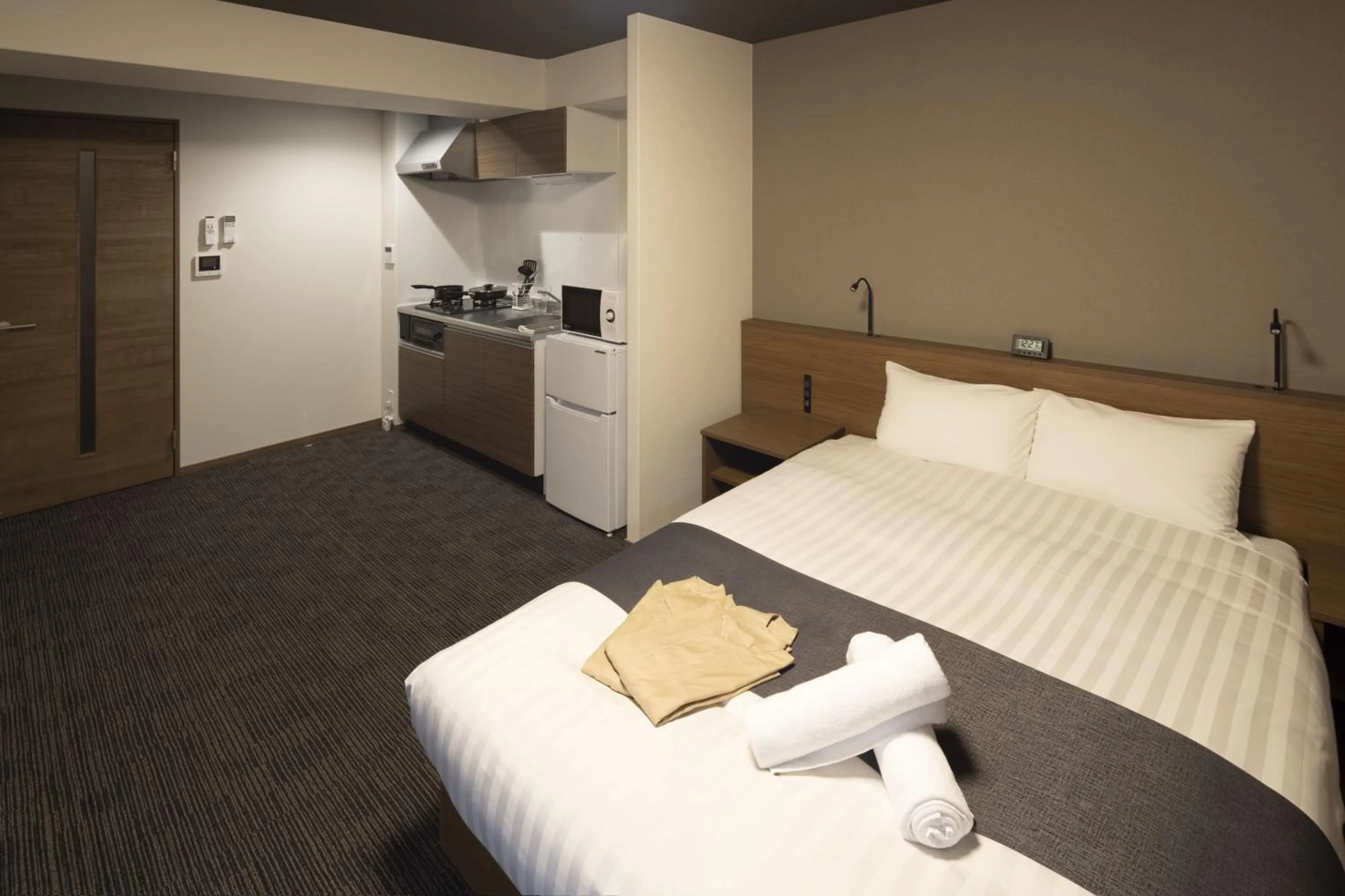 Photo of the whole room, Bed in Coruscant Hotel NagasakiekiⅢ