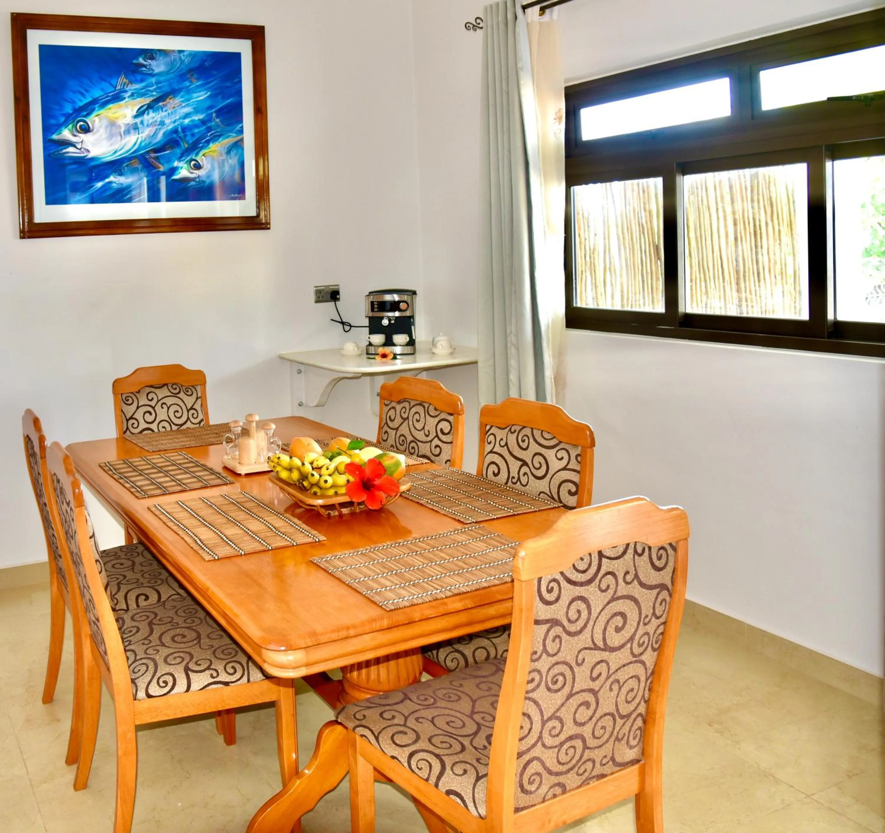 Seating area in SEA SPLASH SELF CATERING And La Petite Maison