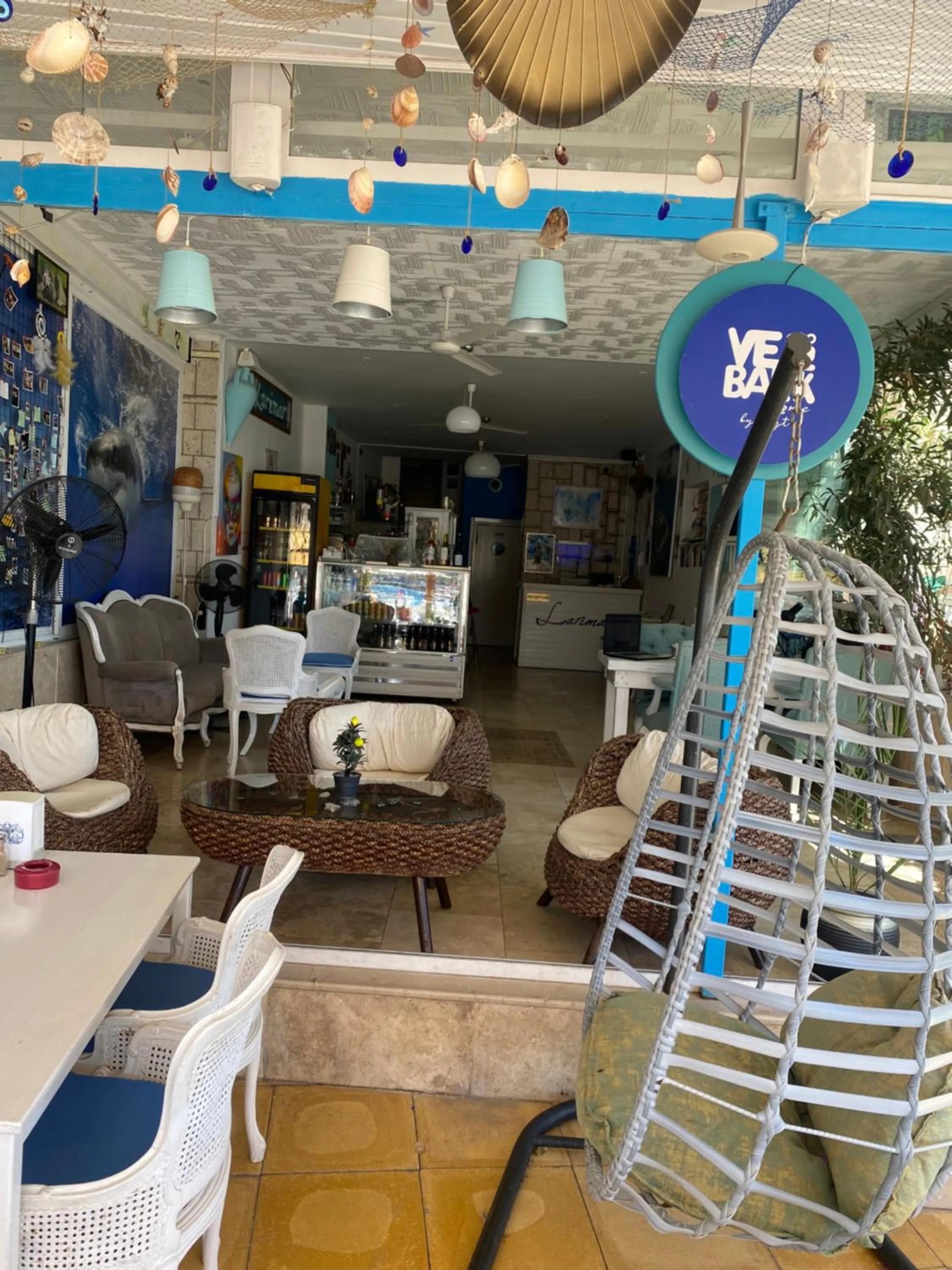 Seating area in Larimar Hotel Cesme