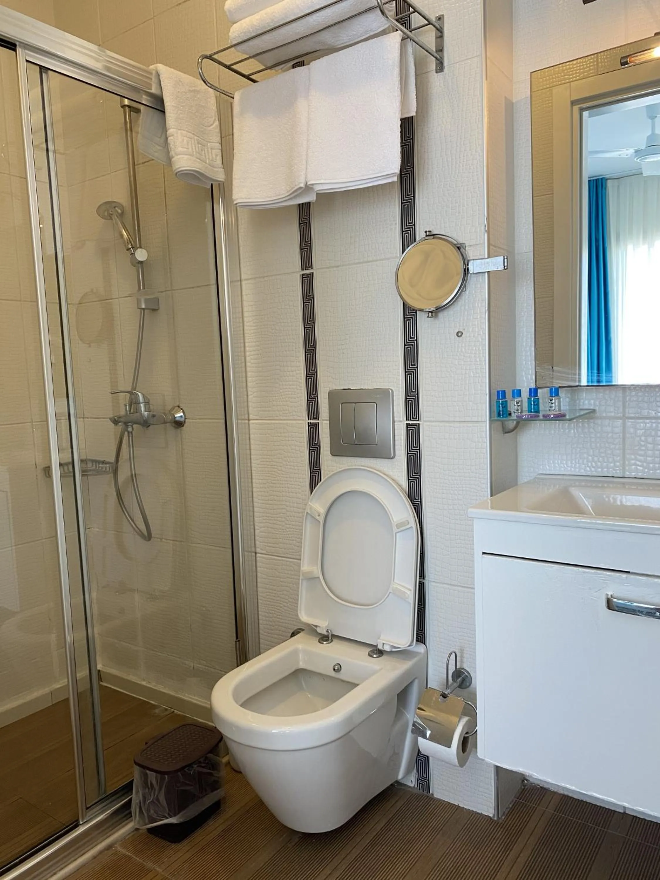 Bathroom in Larimar Hotel Cesme