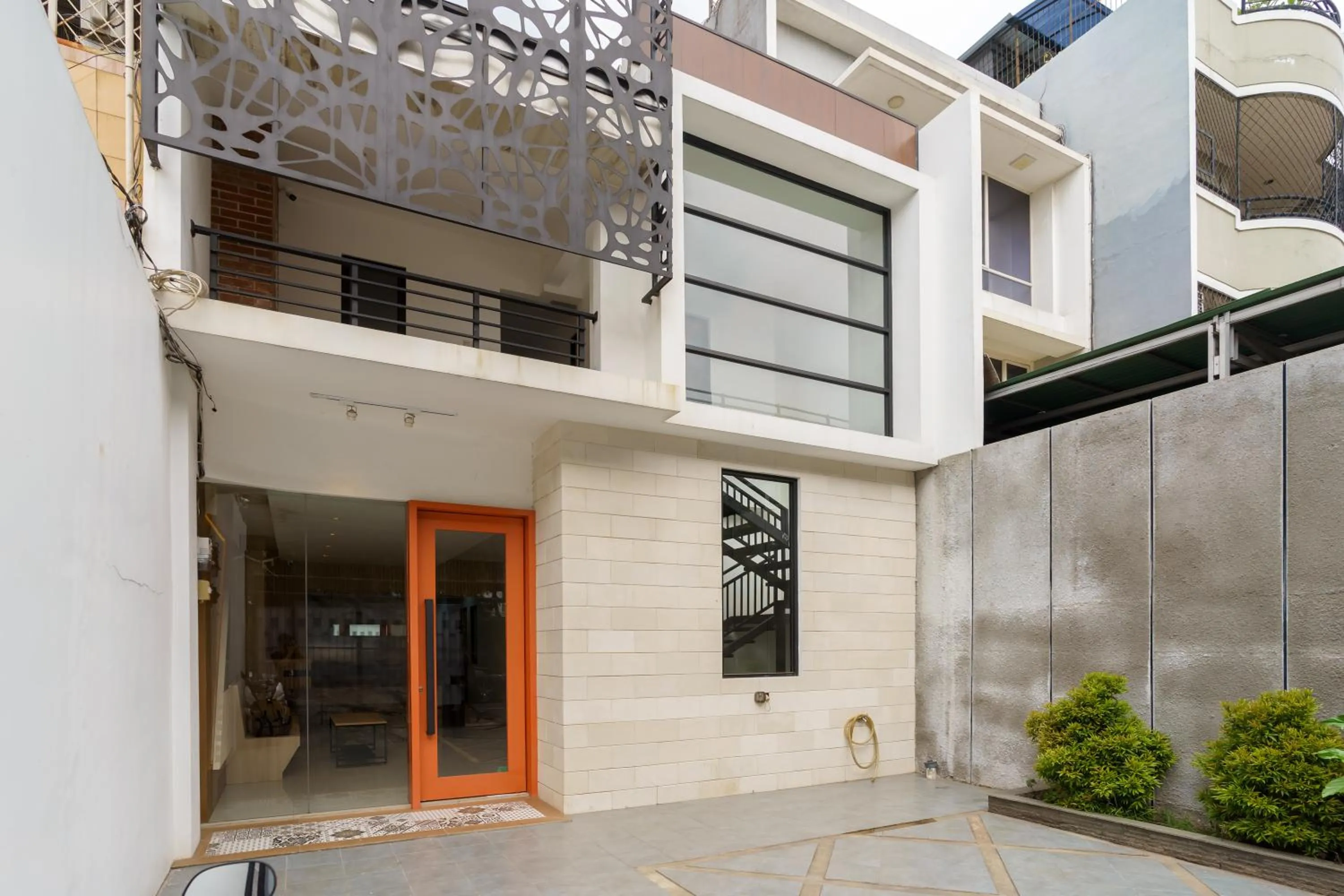 RedDoorz near Seasons City Mall 3