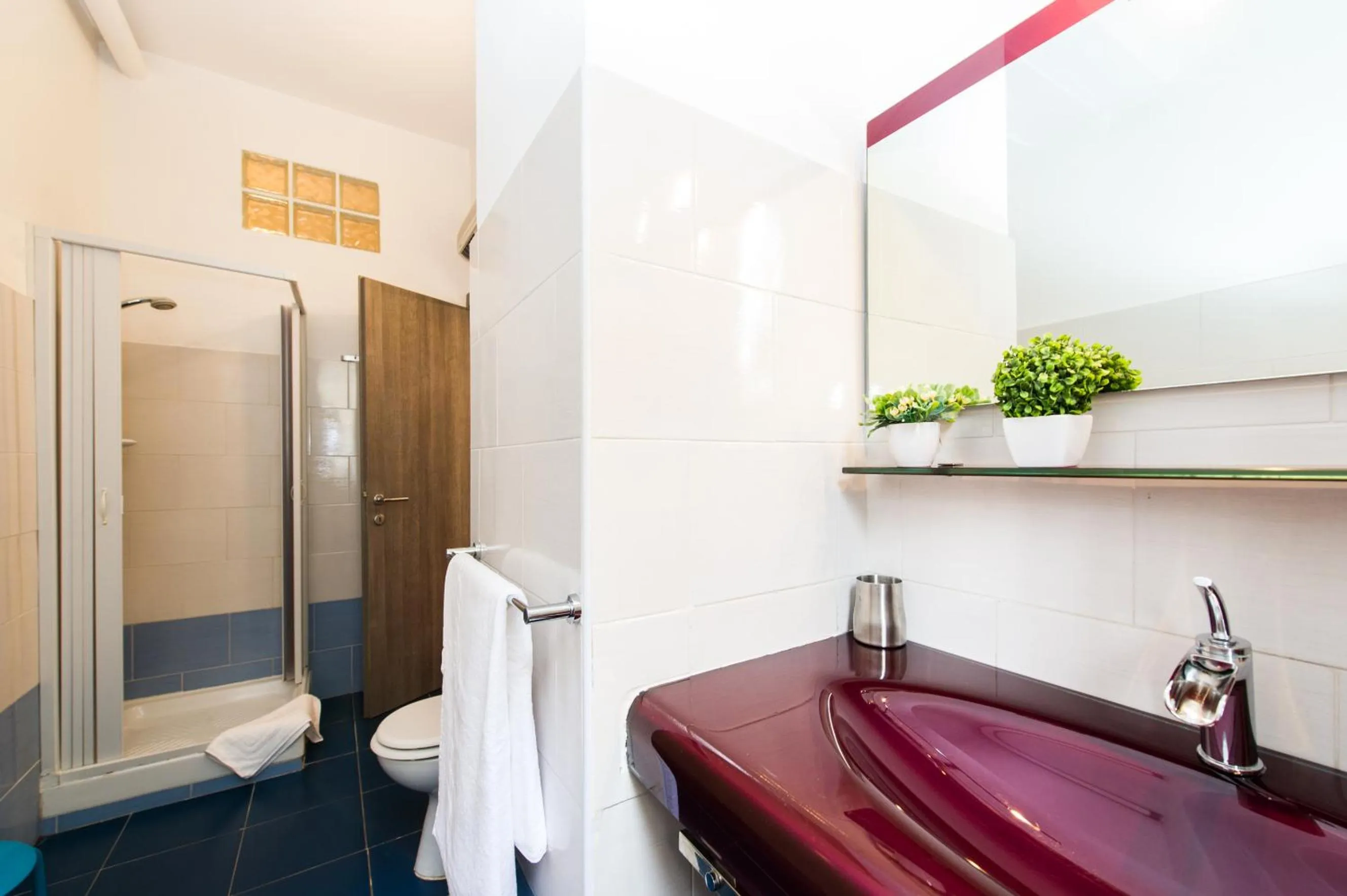 Bathroom in Domus Fabiola - Vaticano