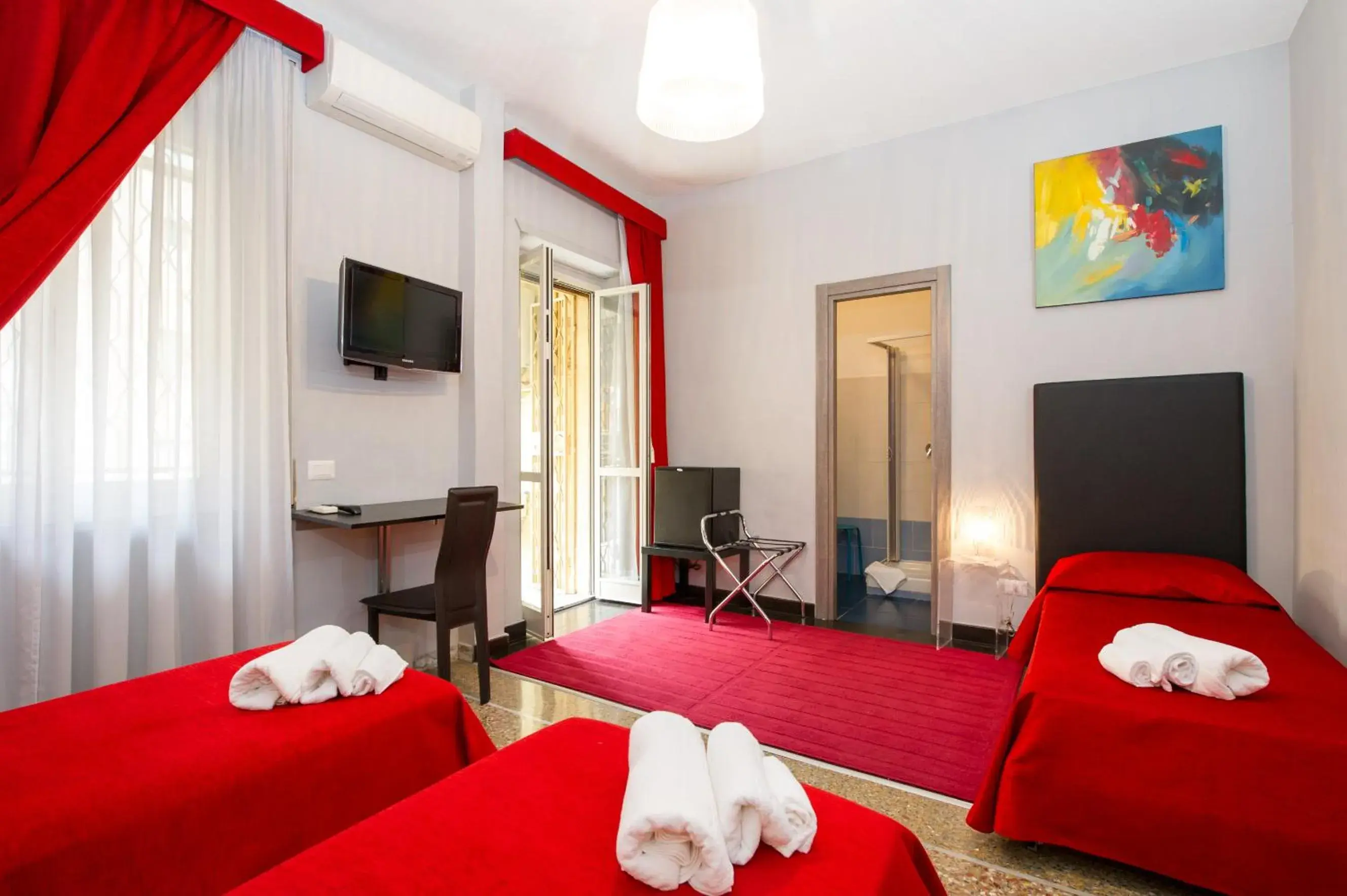 Double or Twin Room with Balcony in Domus Fabiola - Vaticano Double or Twin Room with Balcony in Domus Fabiola - Vaticano