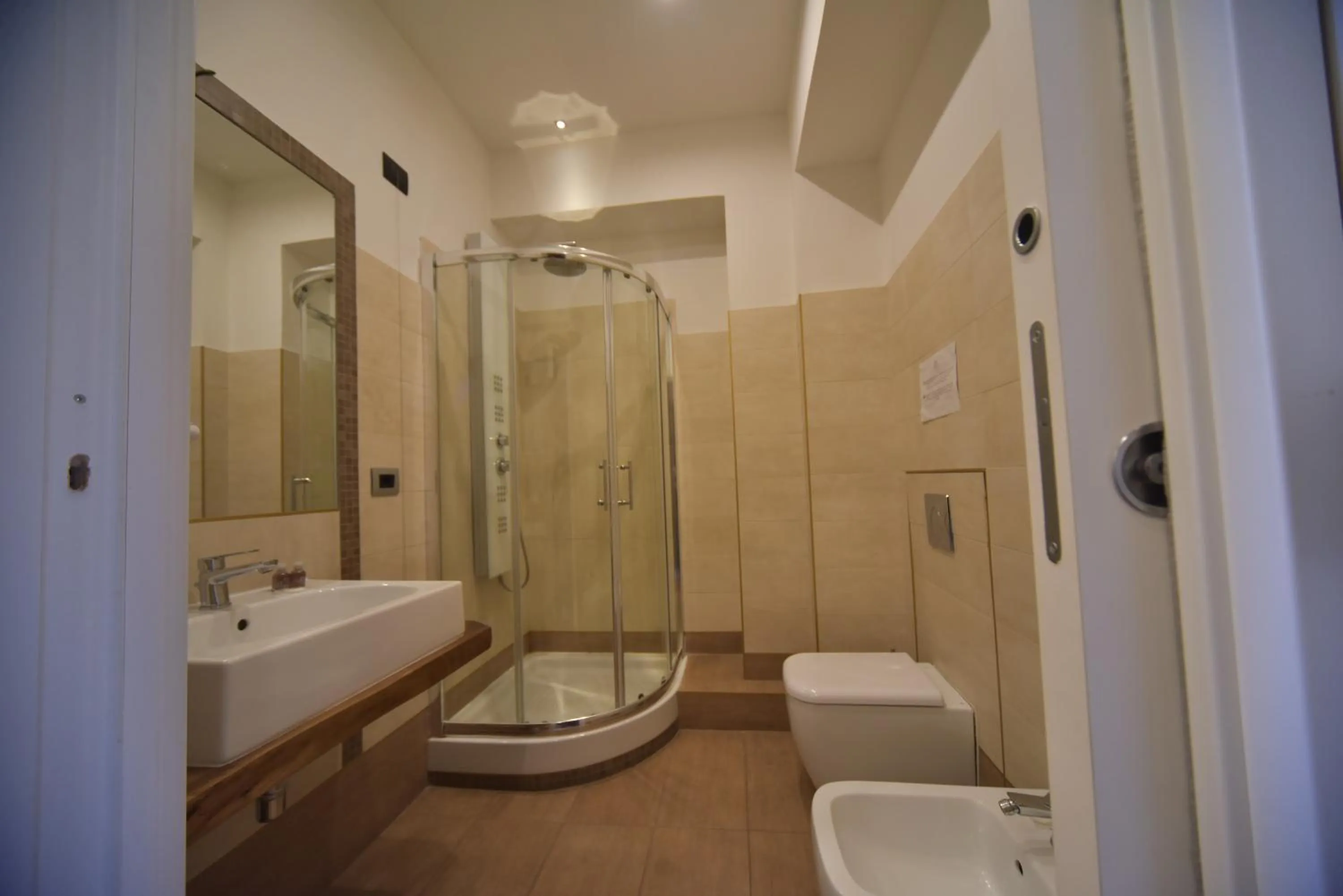 Shower in B&B Del Duomo