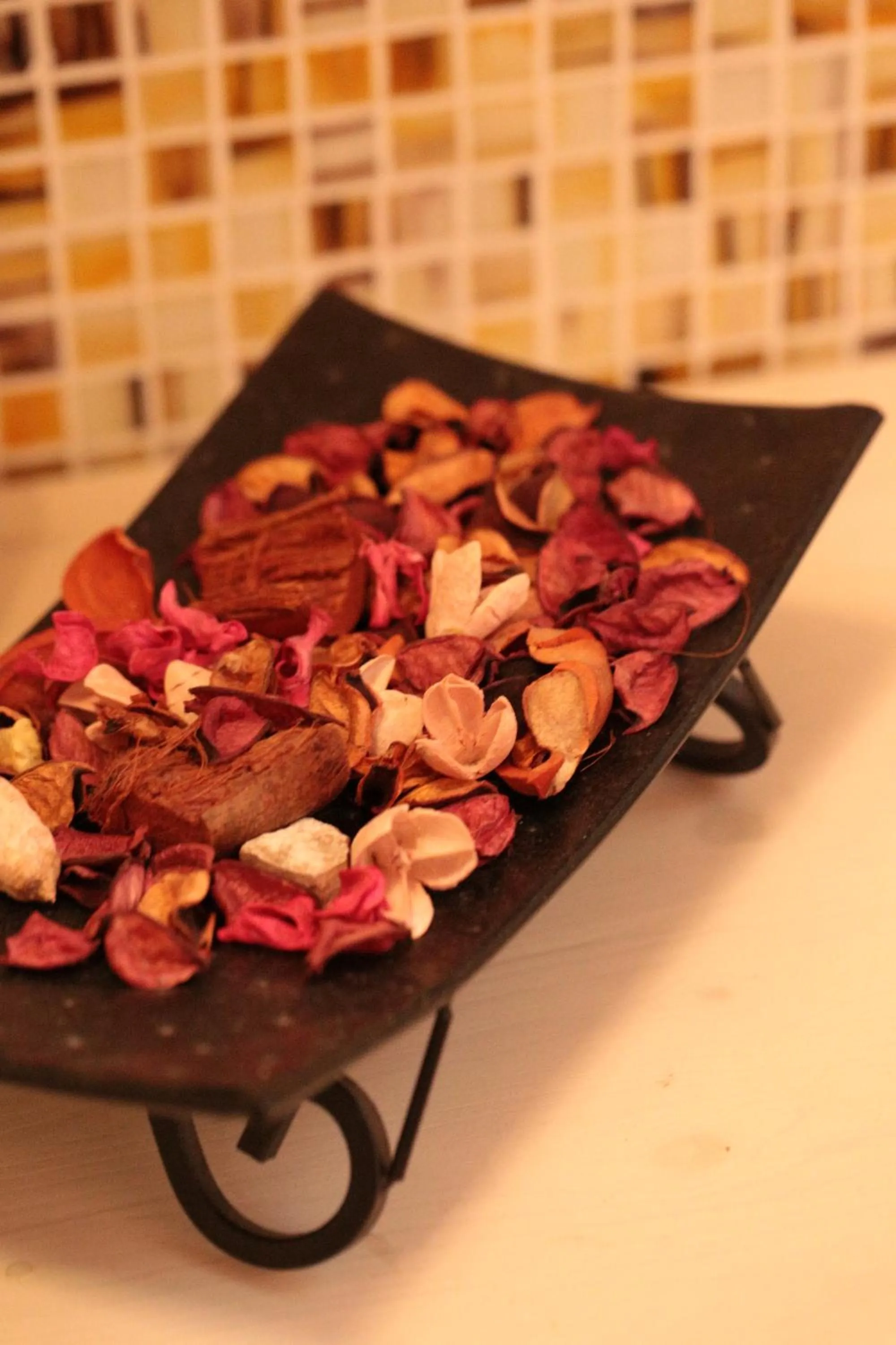 Decorative detail in La Casa di Biba