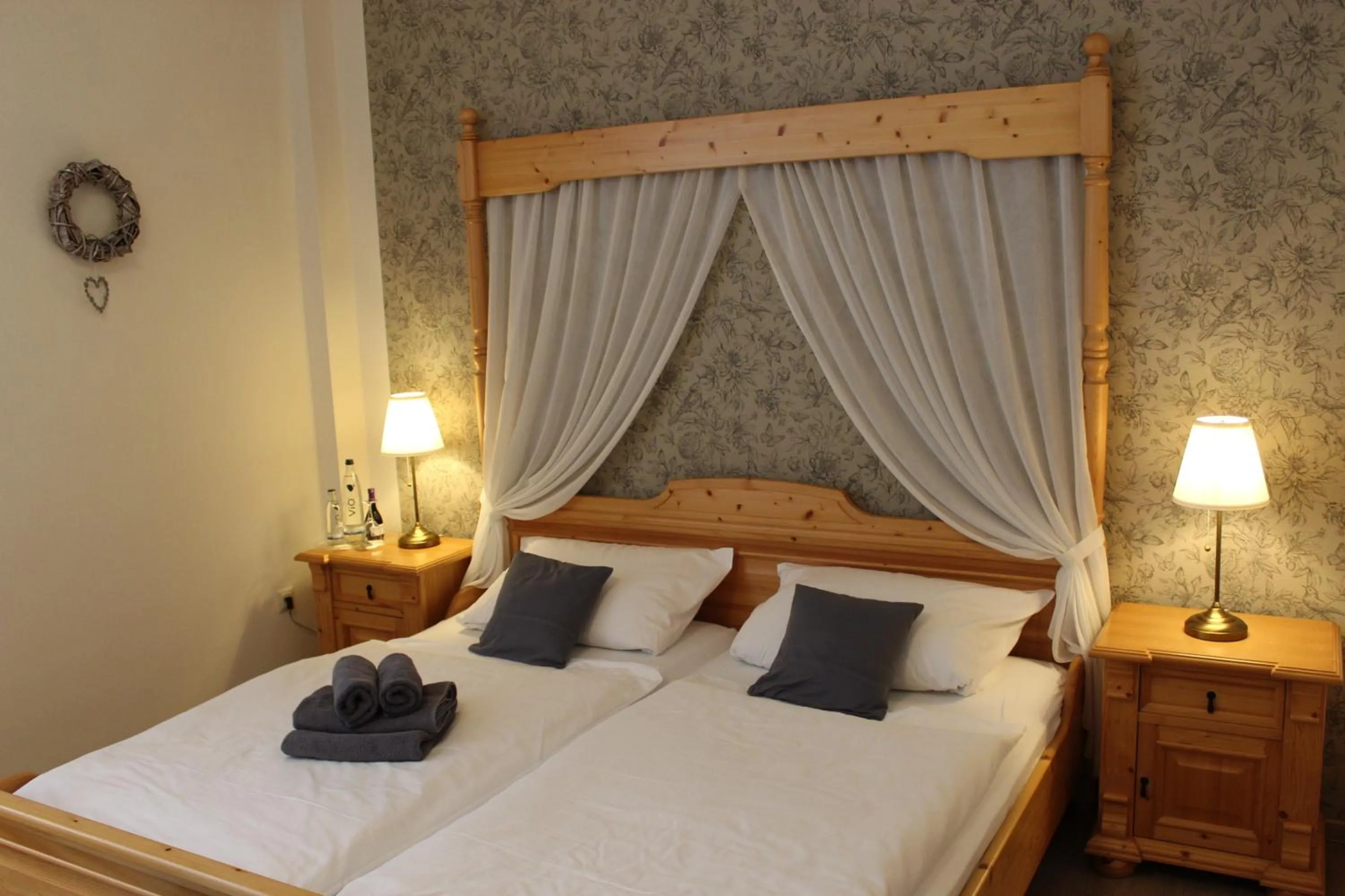 Photo of the whole room, Bed in Ferien- und Wellnesshotel Waldfrieden