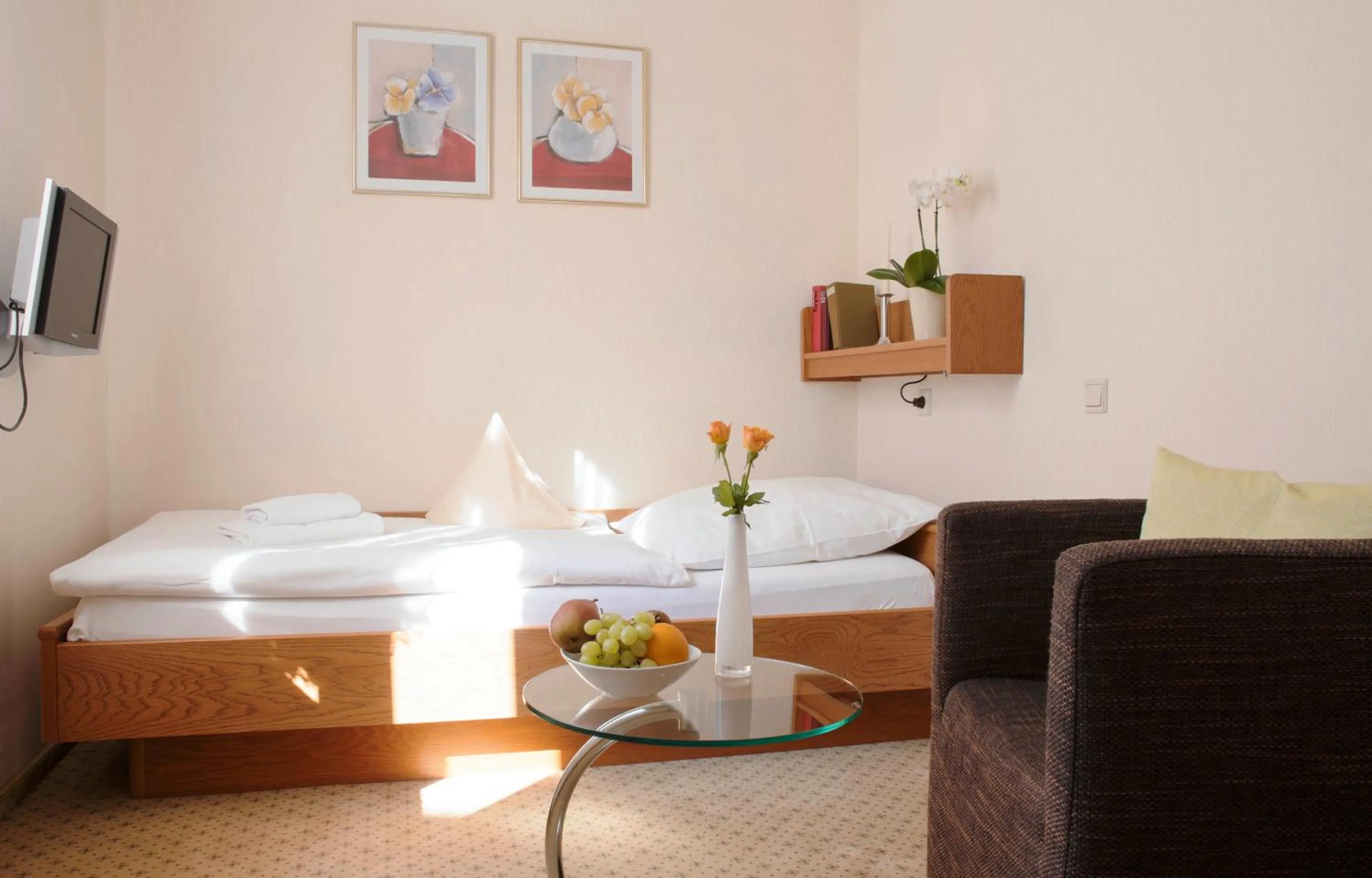 Photo of the whole room, Bed in Ferien- und Wellnesshotel Waldfrieden