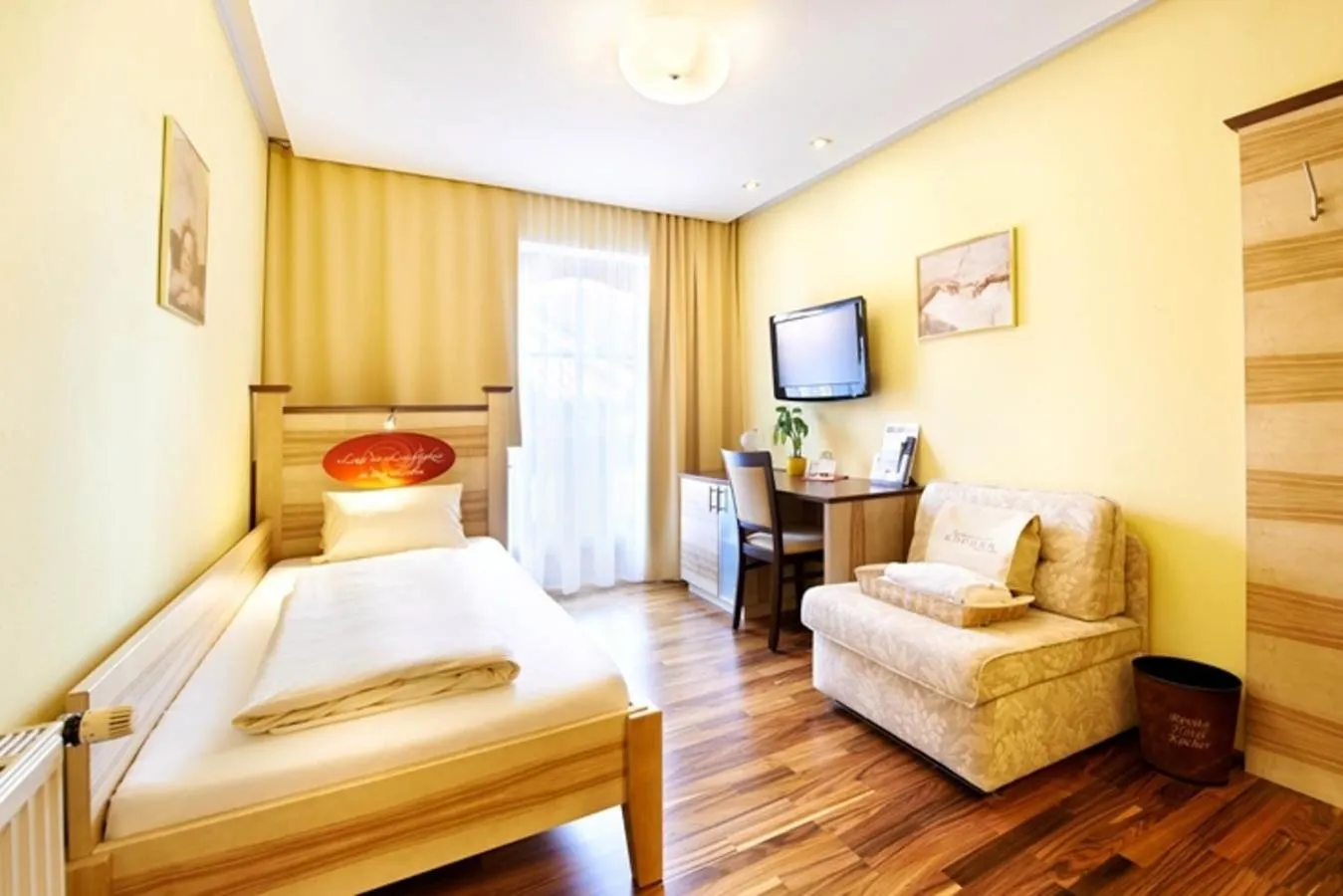 Bedroom, Bed in Revita Hotel Kocher