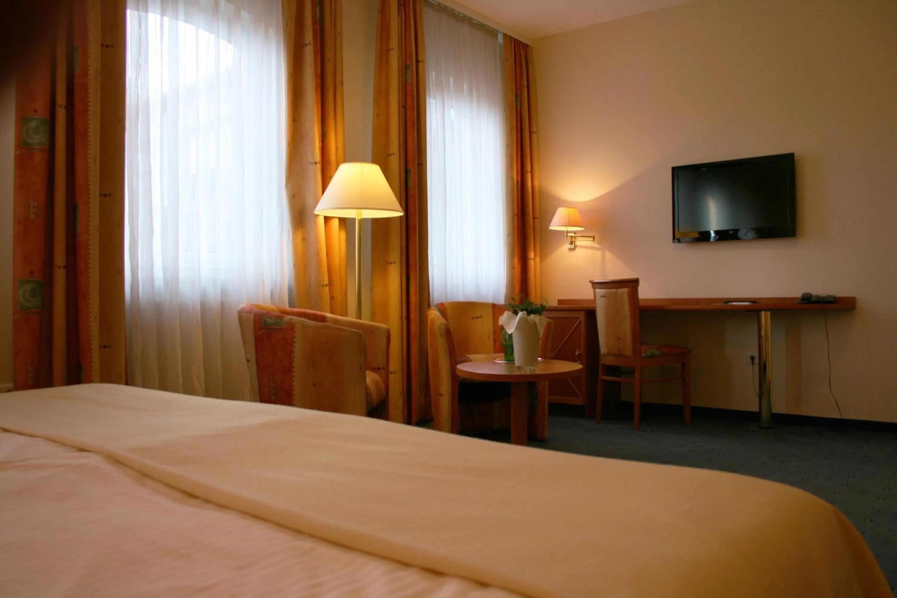 Bedroom, Bed in Hotel Wilhelmshöhe