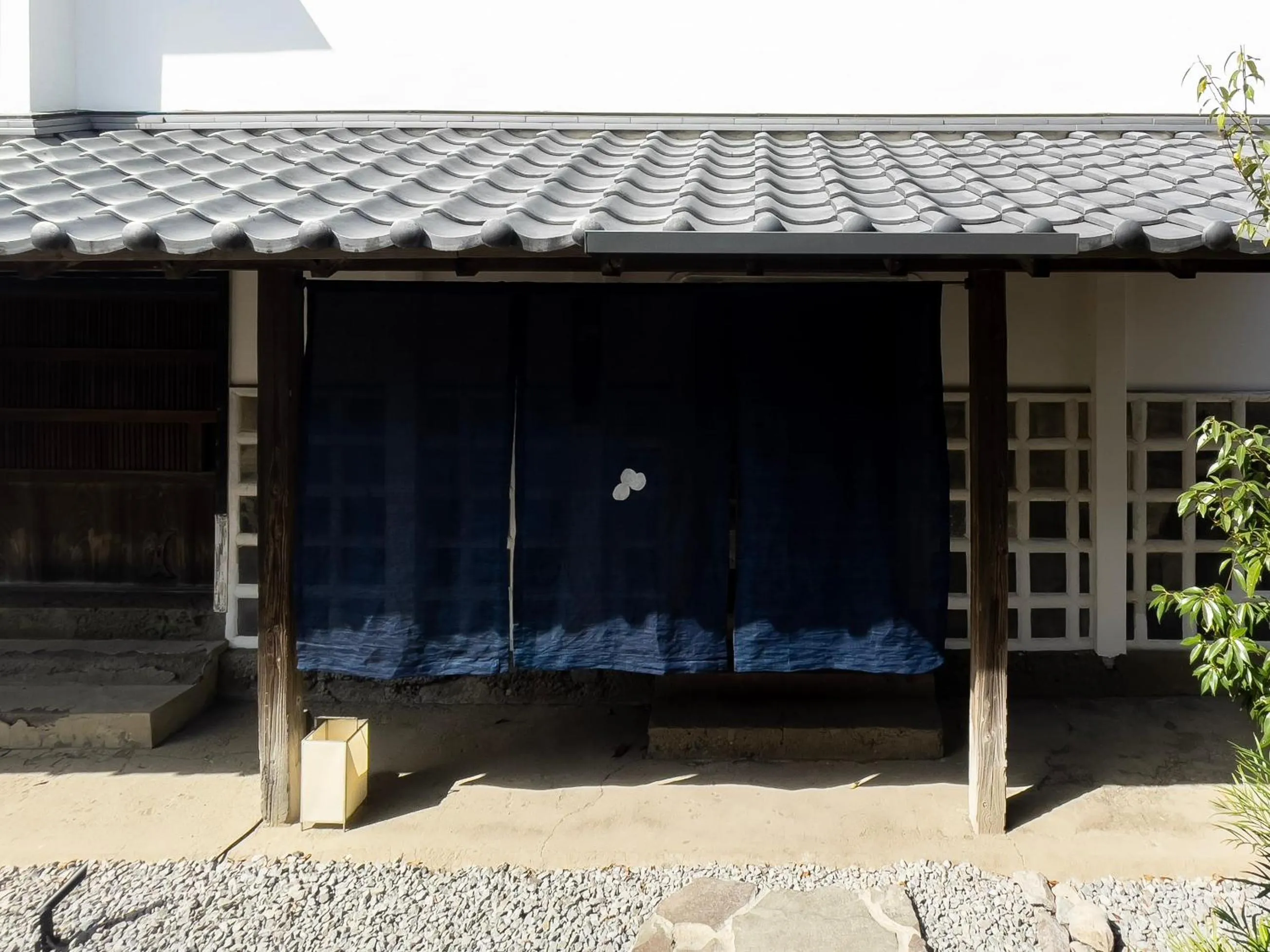 Facade/entrance in LOQUAT西伊豆