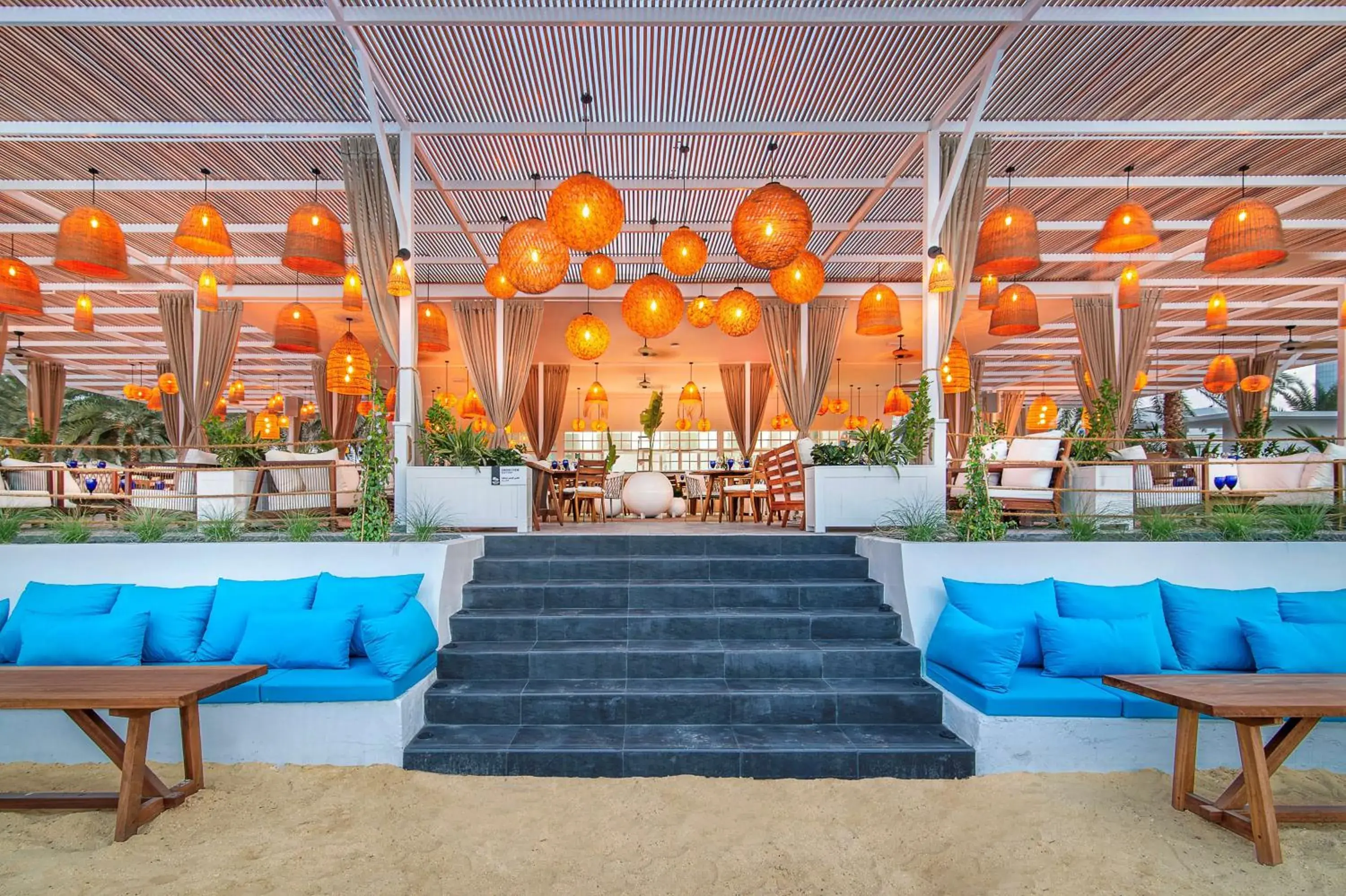 Restaurant/places to eat in Radisson Blu Hotel & Resort, Abu Dhabi Corniche Restaurant/places to eat in Radisson Blu Hotel & Resort, Abu Dhabi Corniche