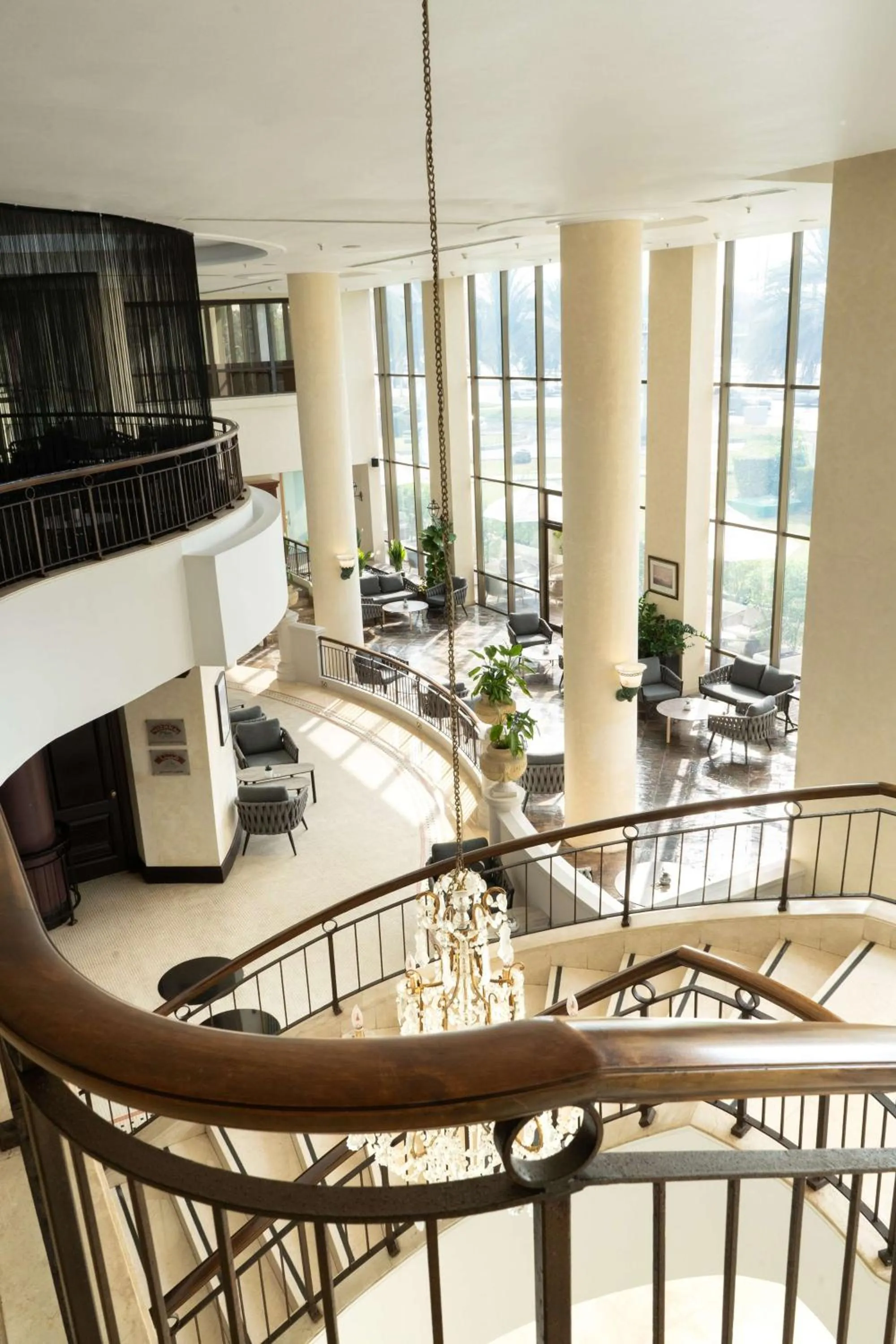 Restaurant/places to eat in Radisson Blu Hotel & Resort, Abu Dhabi Corniche