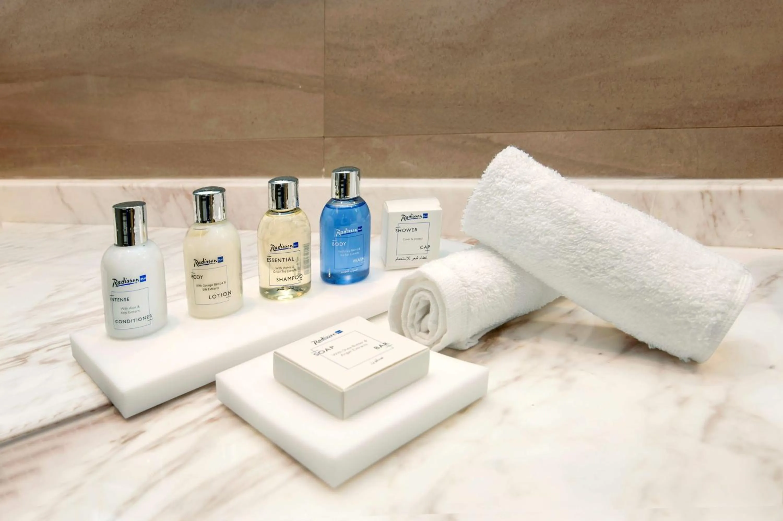 Bathroom in Radisson Blu Hotel & Resort, Abu Dhabi Corniche