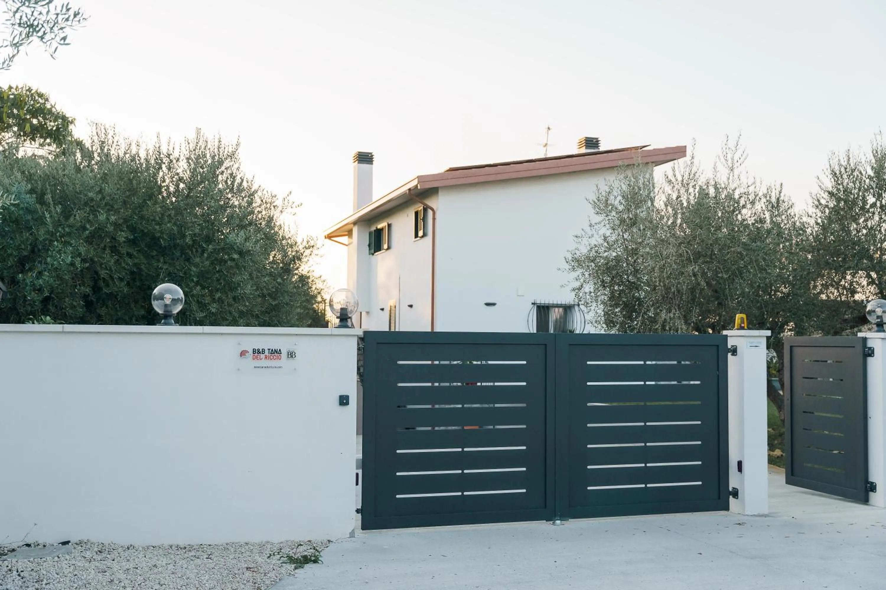 Property building in Tana del Riccio