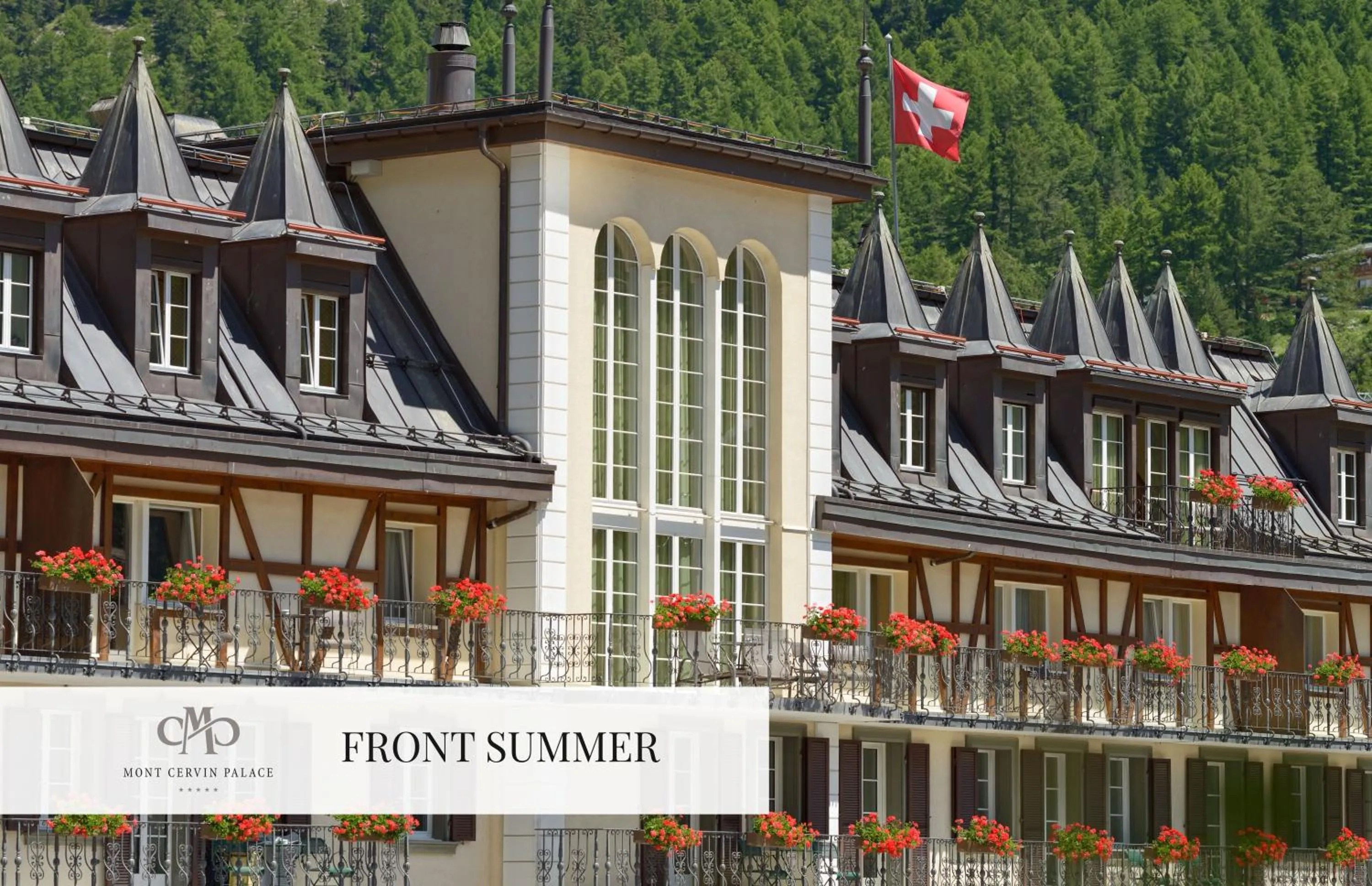 Facade/entrance in Mont Cervin Palace