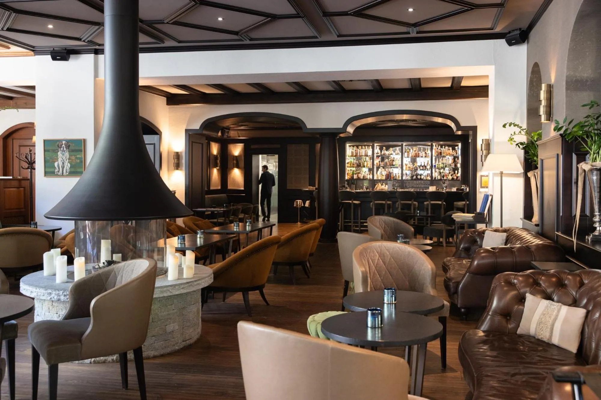 Lounge or bar in Mont Cervin Palace