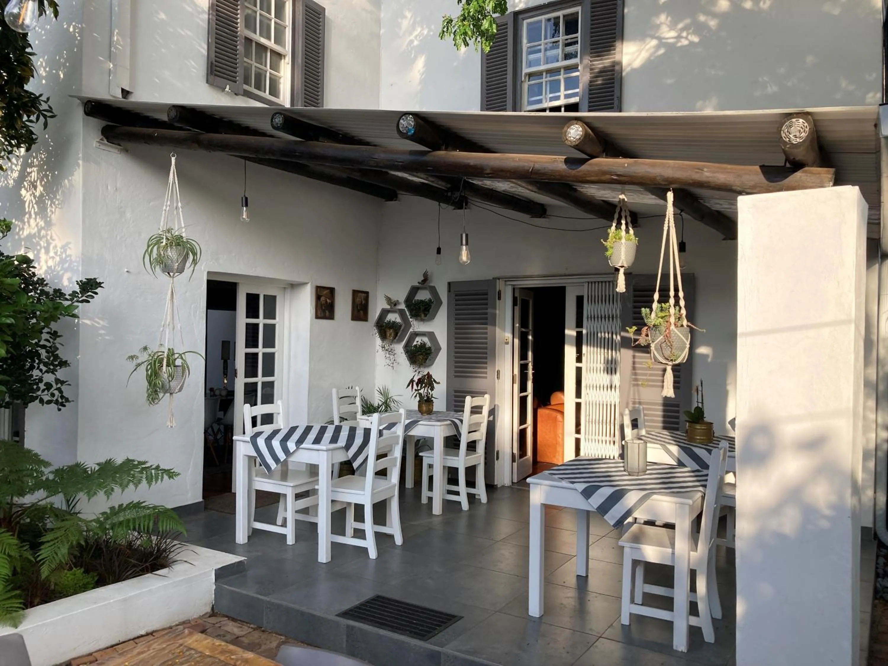 Battiss Guest House