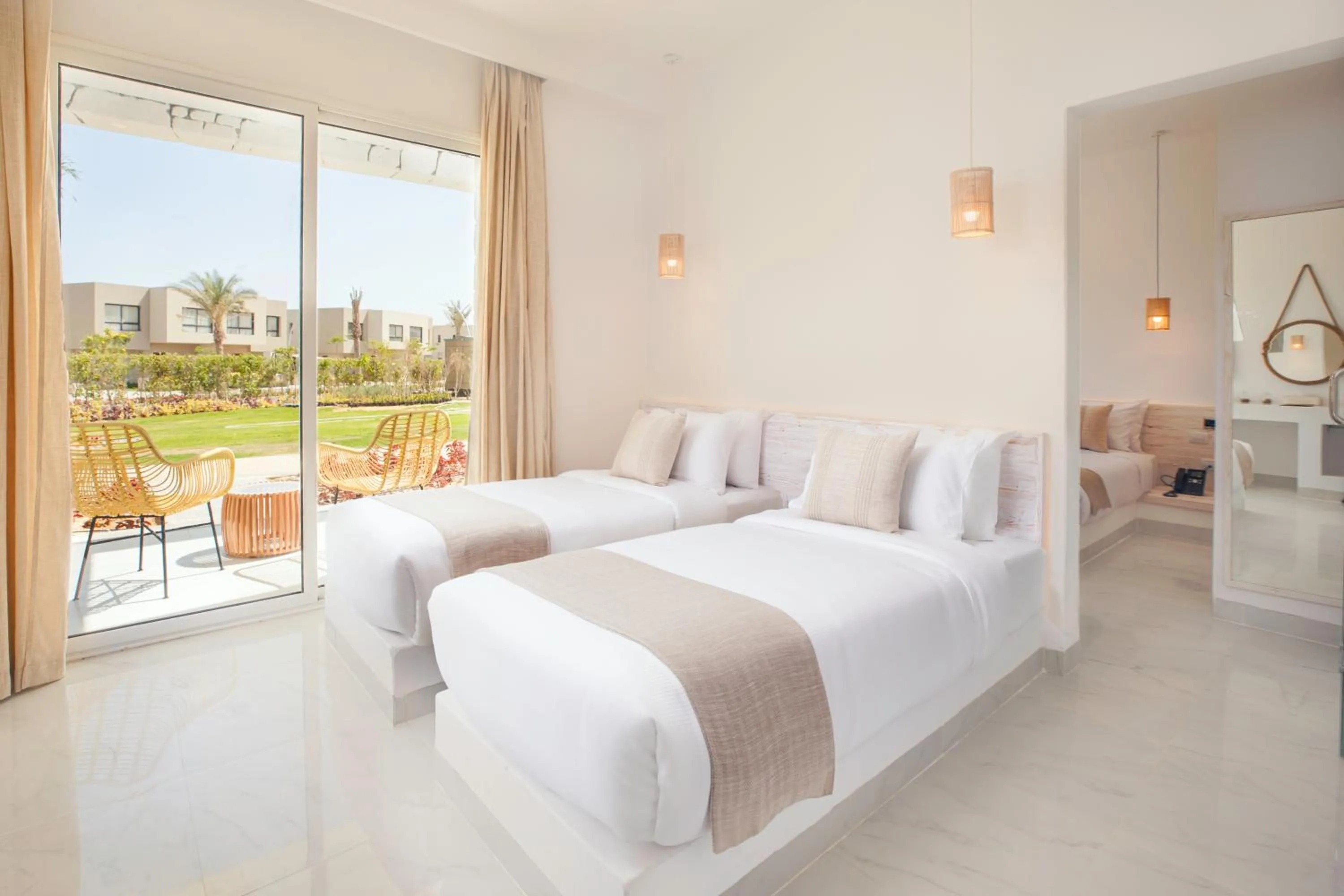 Bedroom, Bed in Tanoak Resort