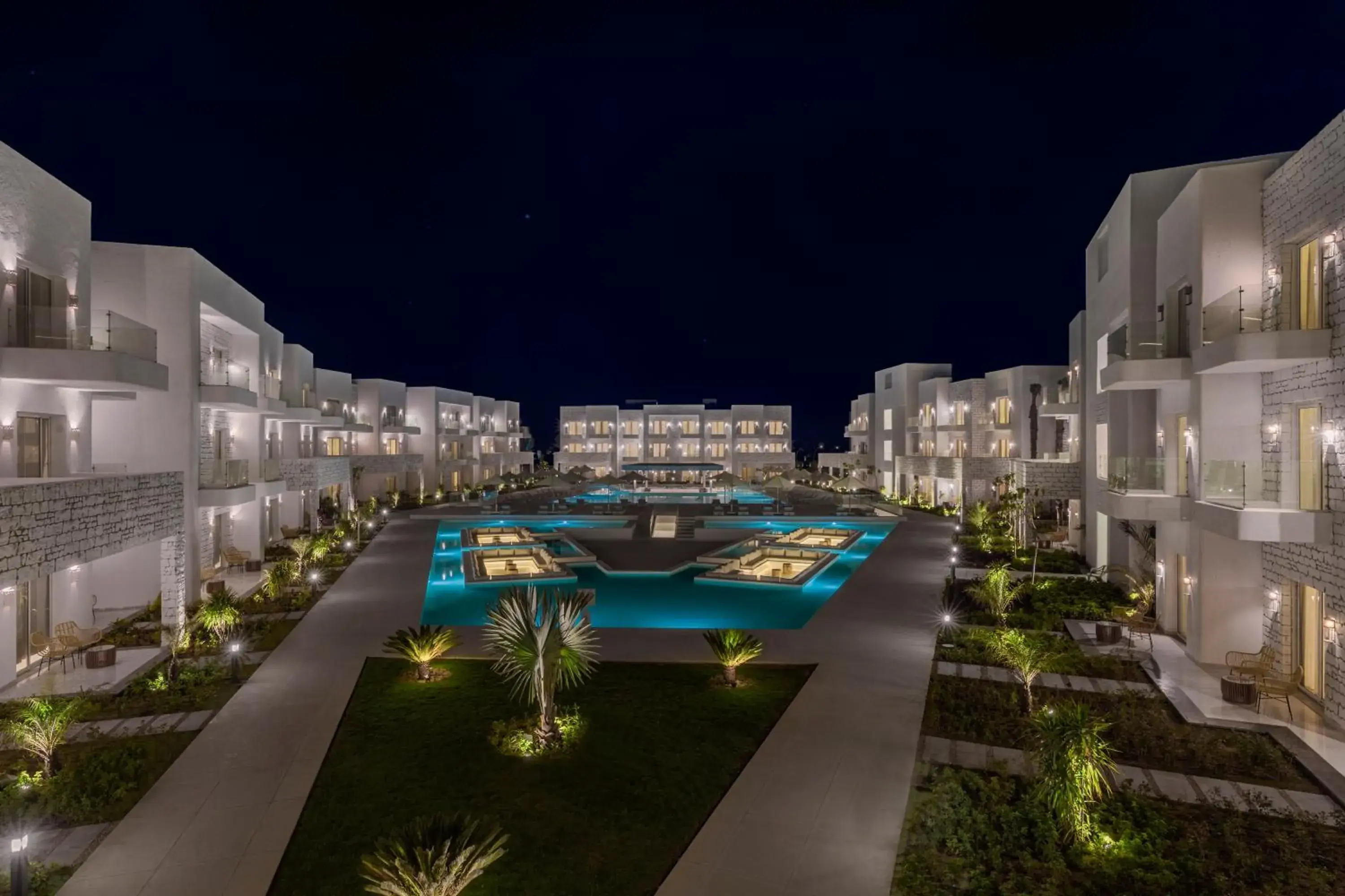 Property building in Tanoak Resort Property building in Tanoak Resort