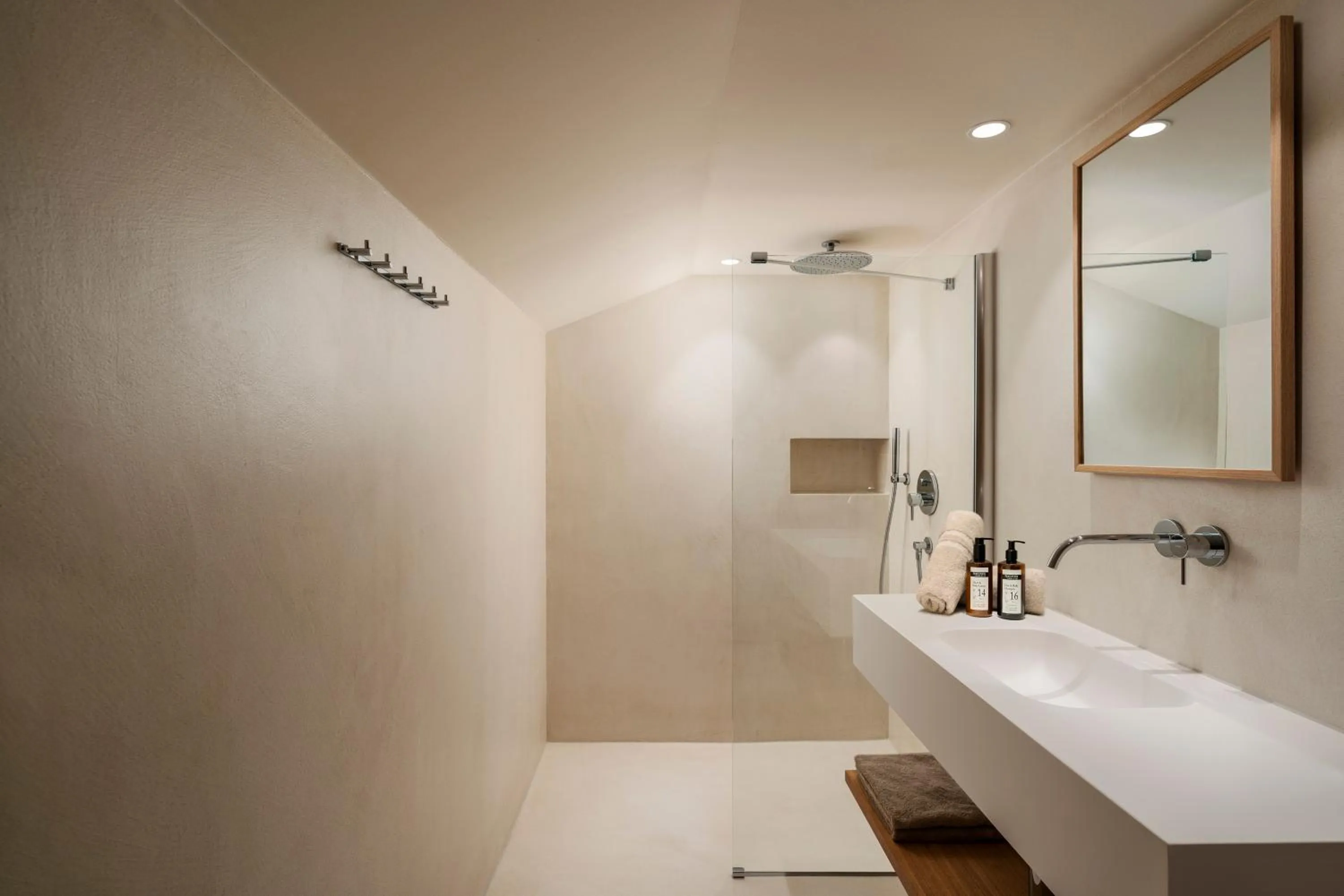 Shower in Posthotel Lechtal, Arlberg