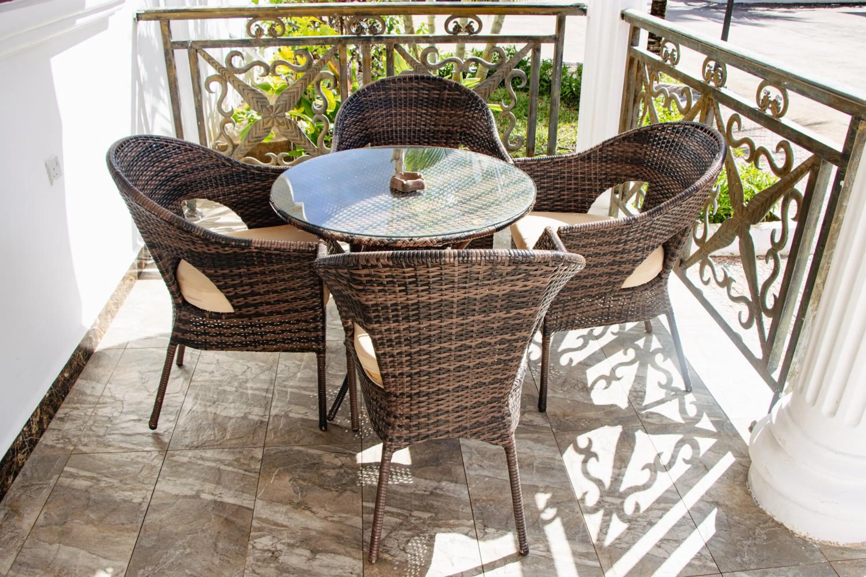 Property building in Sunny Palms Beach Bungalows