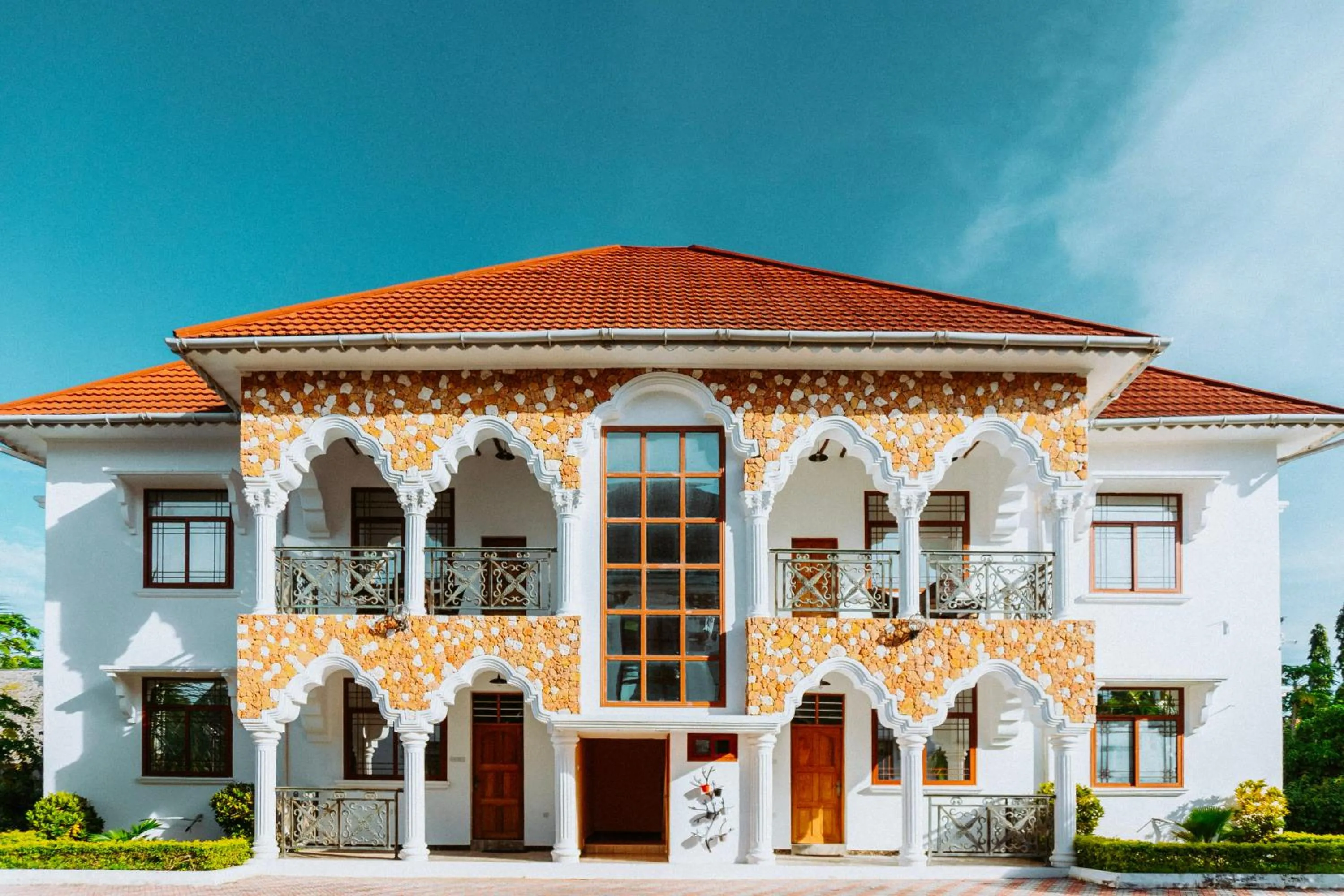 Property building in Sunny Palms Beach Bungalows