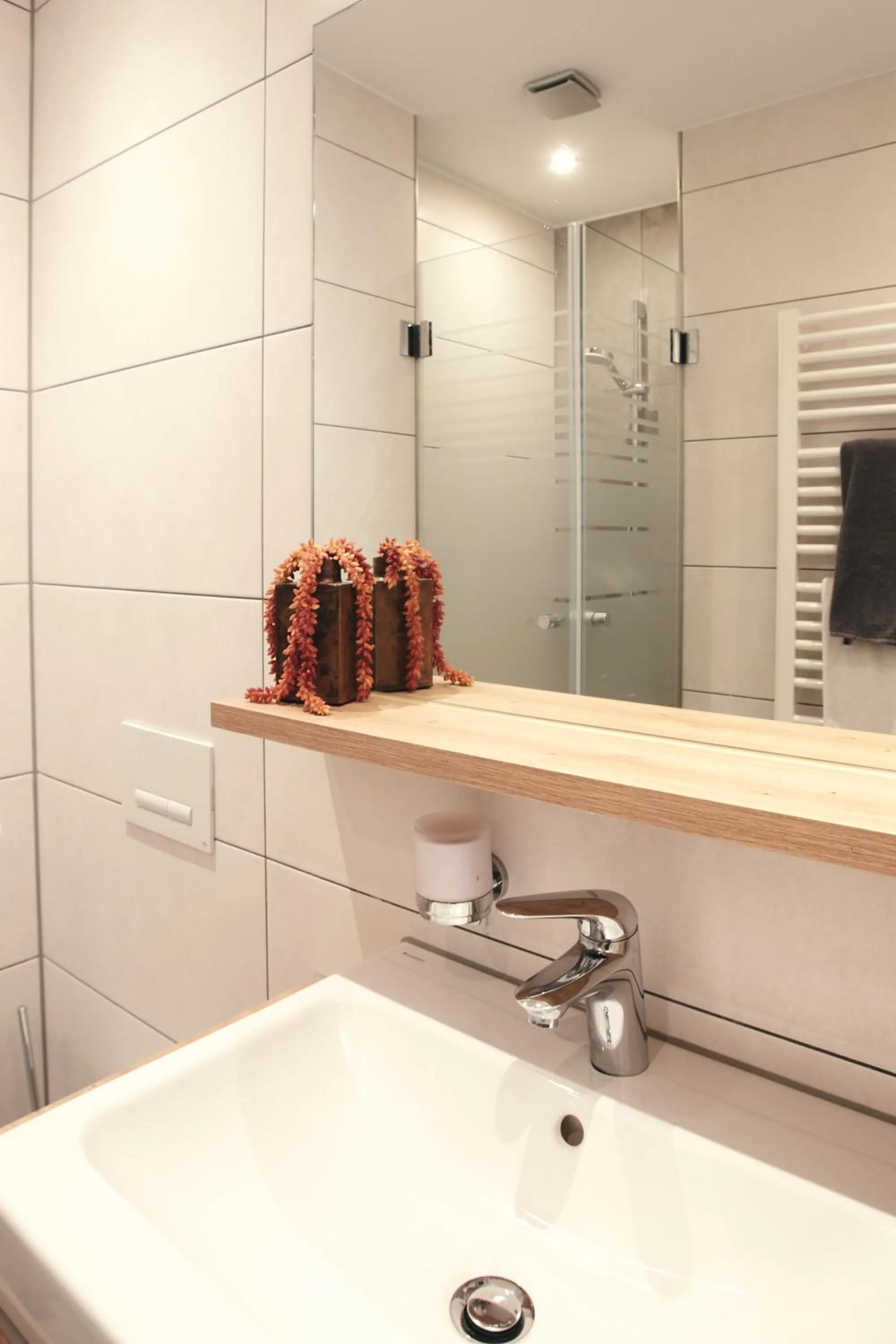 Shower in Hotel Restaurant Doppeladler