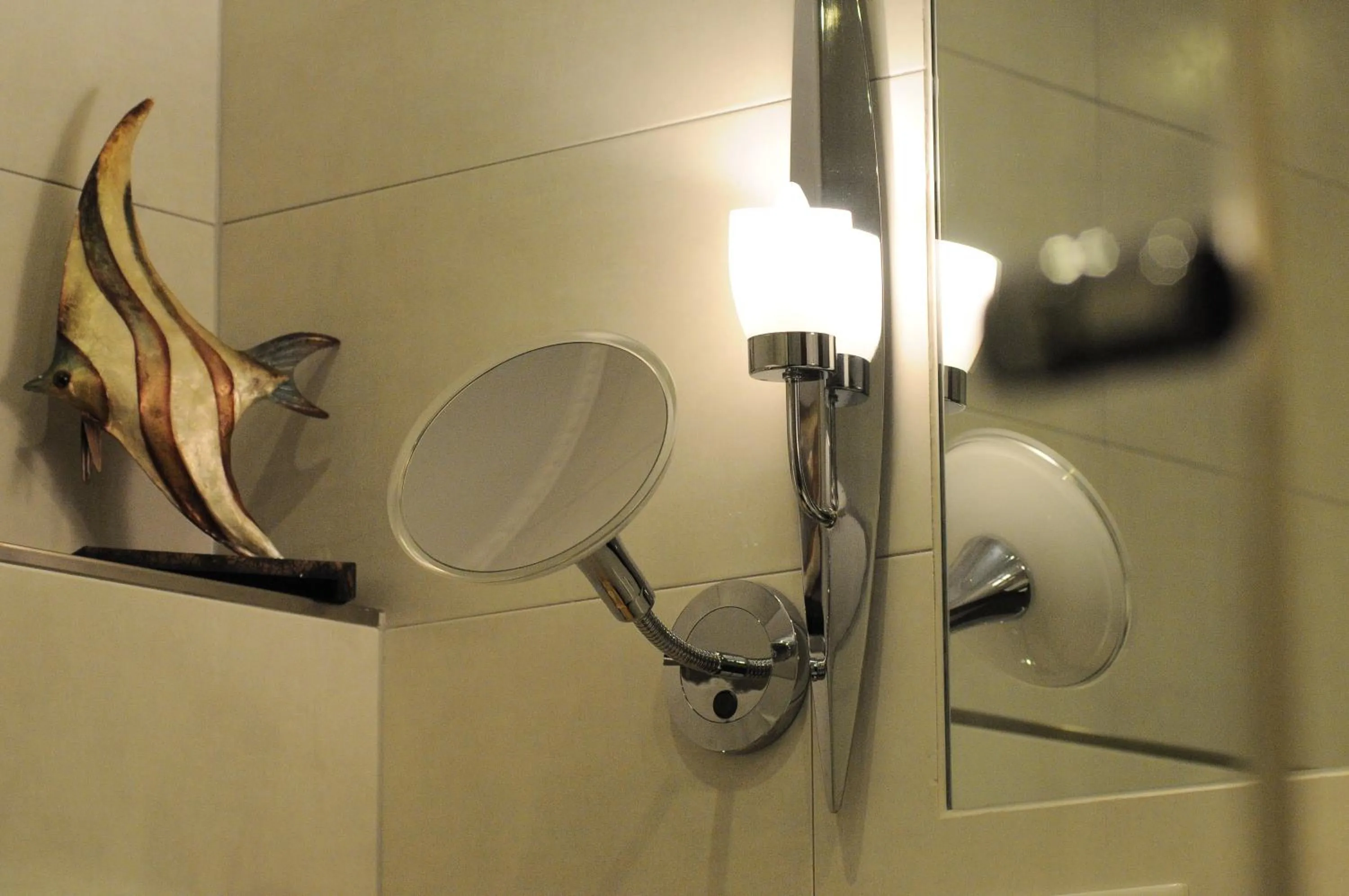 Shower in Hotel Restaurant Doppeladler