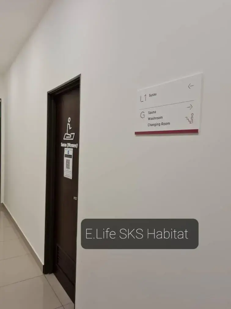 Property building in E Life SKS Habitat With WiFi Netflix Property building in E Life SKS Habitat With WiFi Netflix