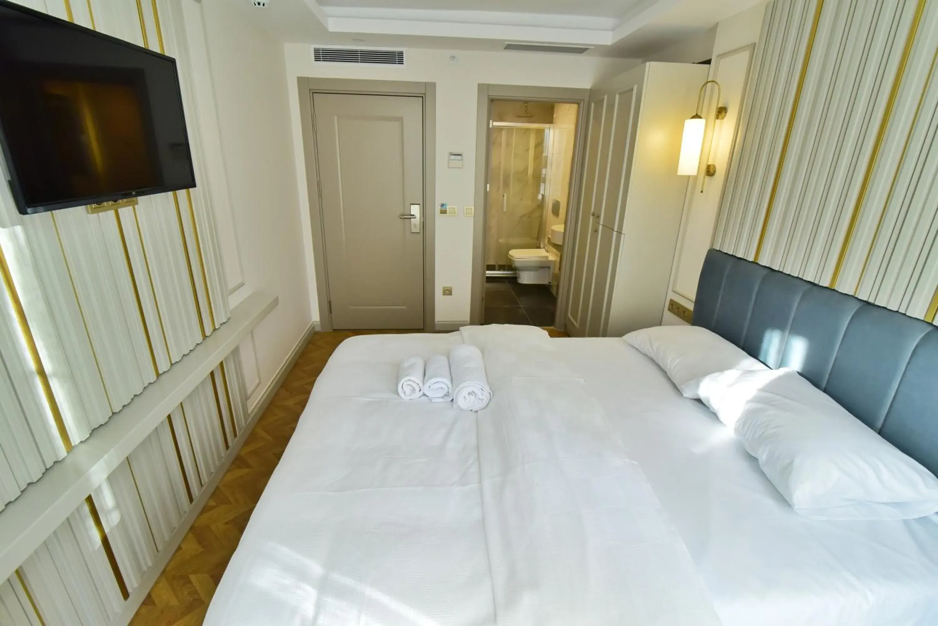 Photo of the whole room, Bed in Serai Hotel Photo of the whole room, Bed in Serai Hotel