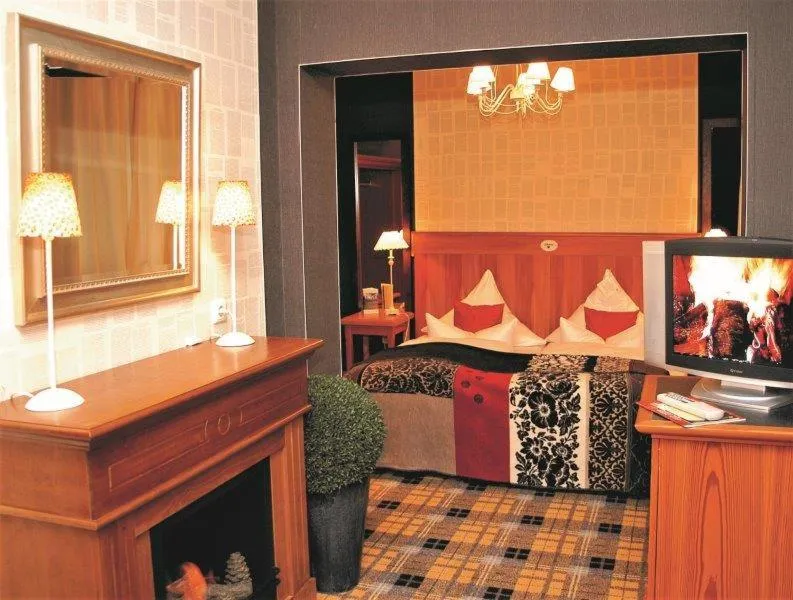 Photo of the whole room in Hotel Schieferhof - GlasLUST