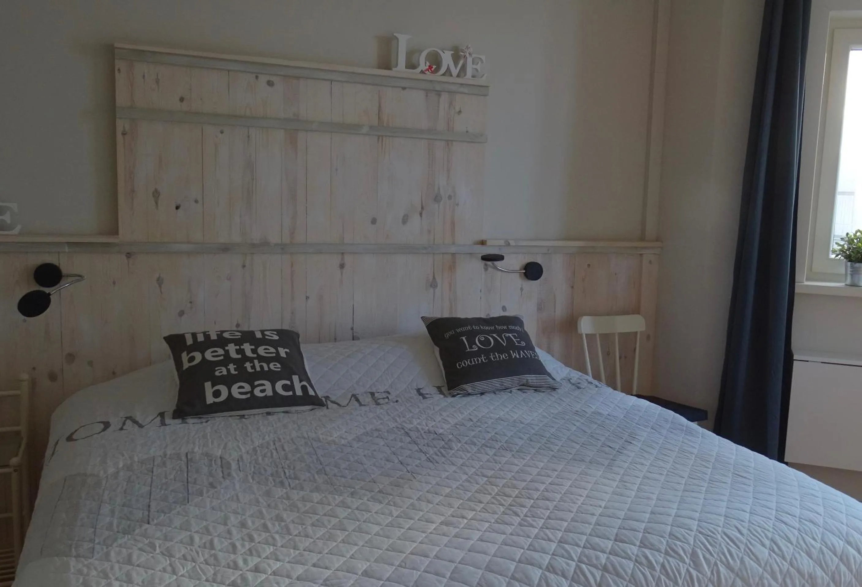 Bed in Hotel Duinekeuntje